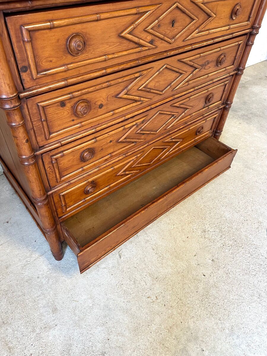 Commode style bambou en sapin époque 1900