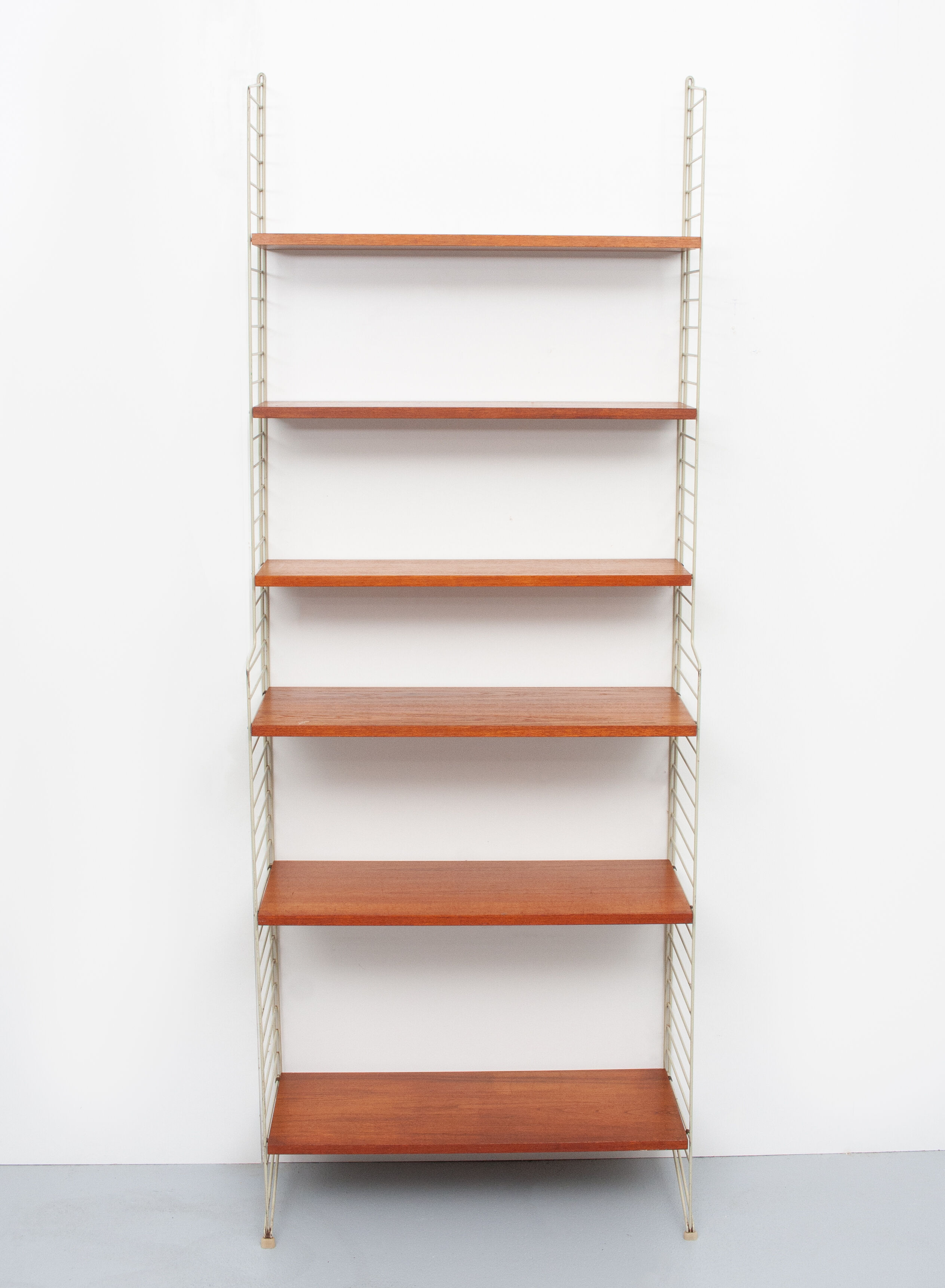 Nisse Stinning High Teak Wall Rack Rack