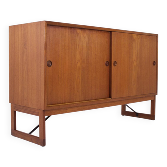 Børge Mogensen, sideboard with sliding doors