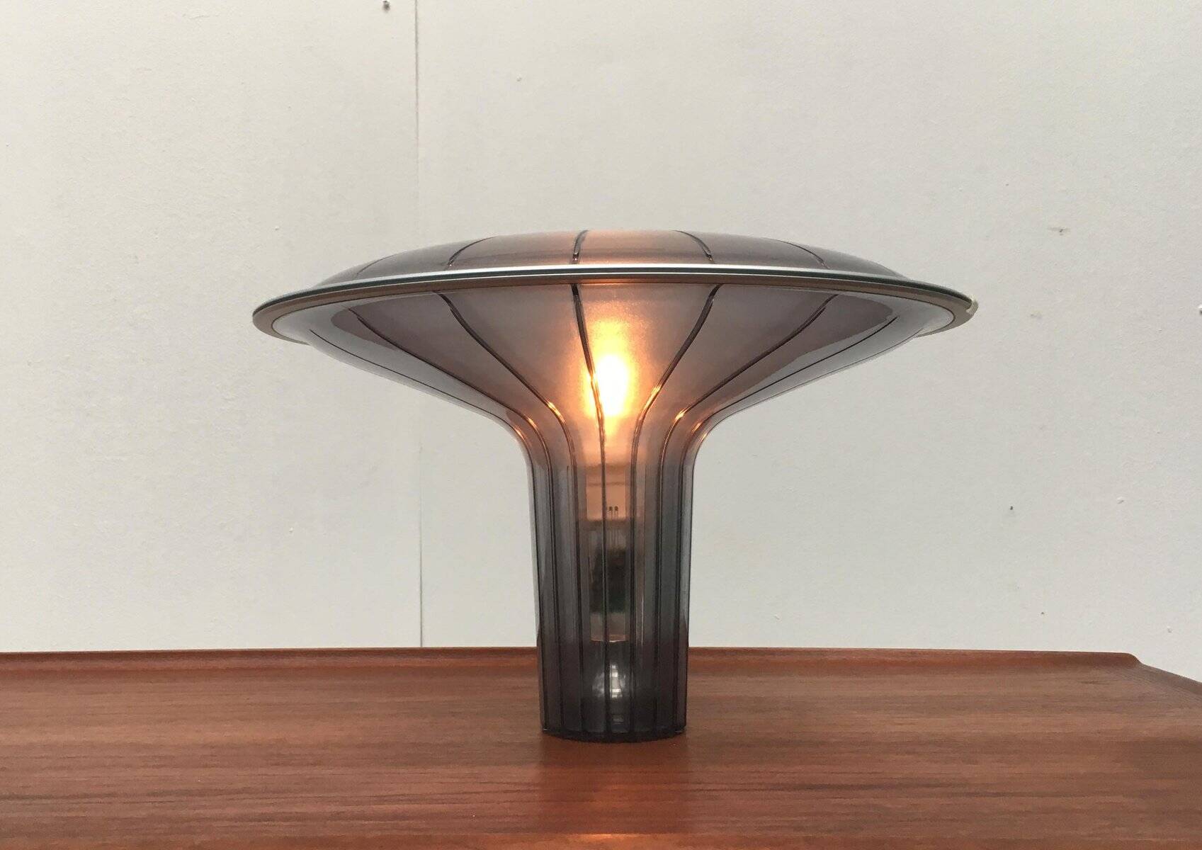Contemporary Italian table lamp model Agaricon D36 by Ross Lovegrove for Luceplan.