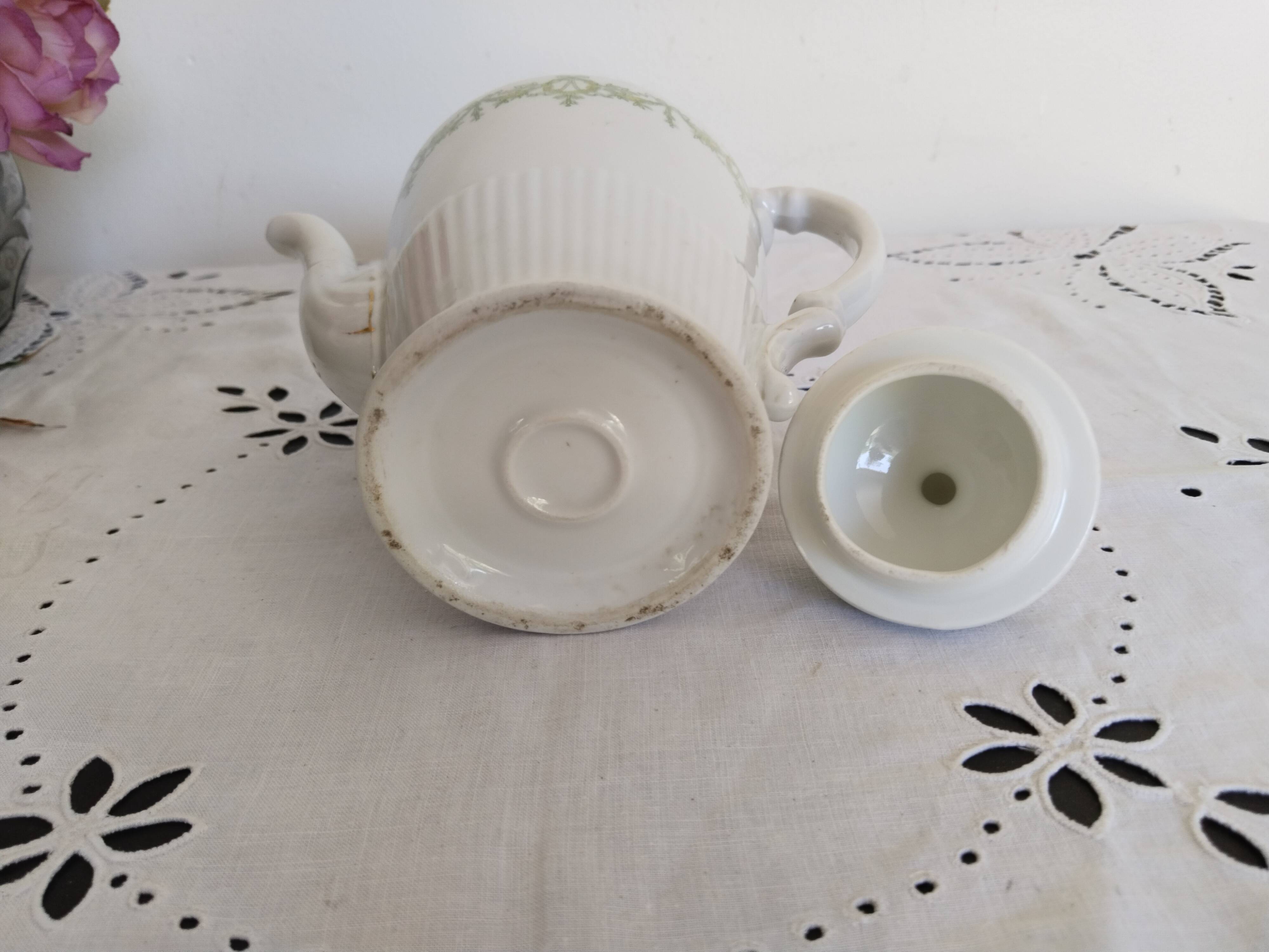 English porcelain coffee maker, green and gold, antique, vintage