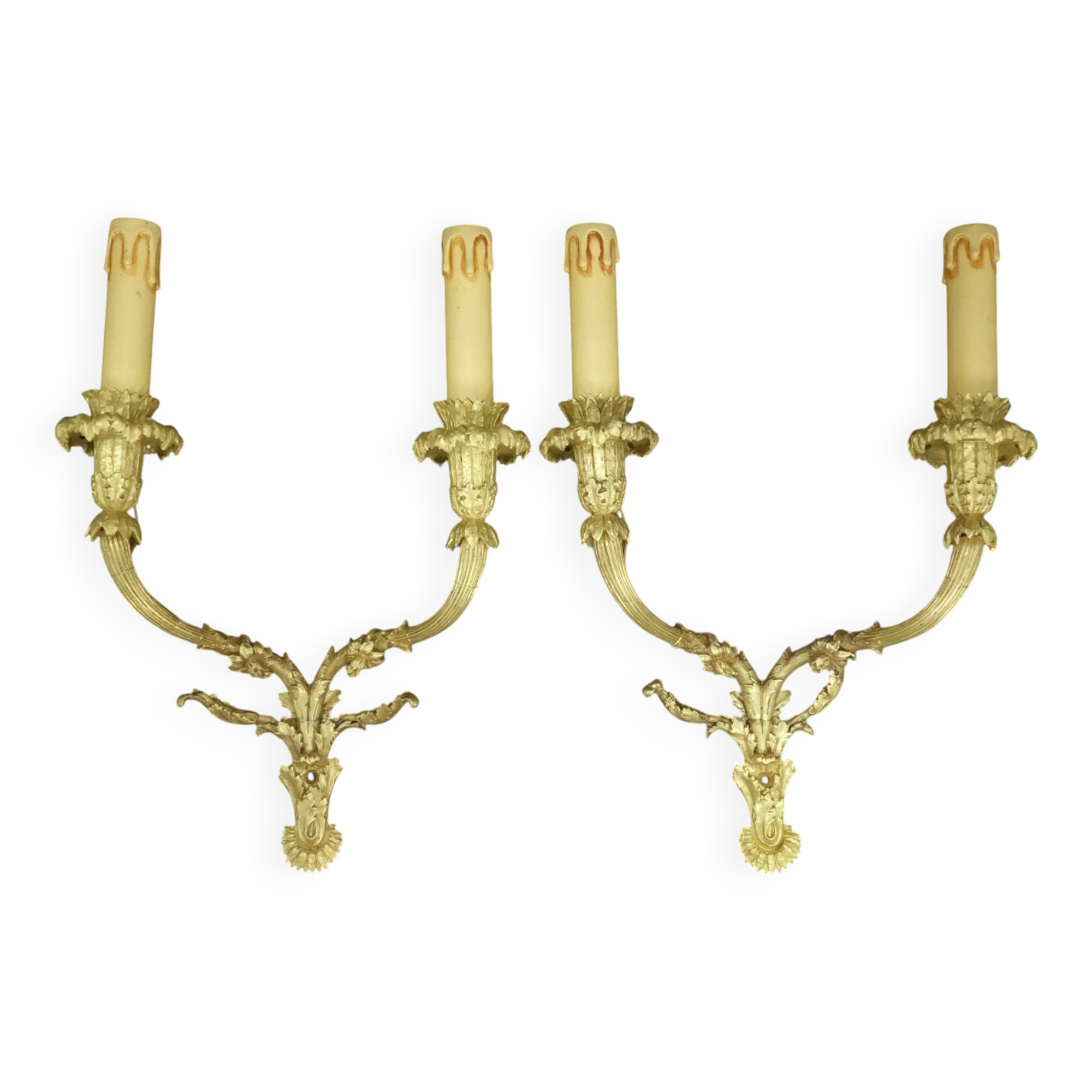 Large pair of Louis XVI style sconces from the 19th century - gilded bronze