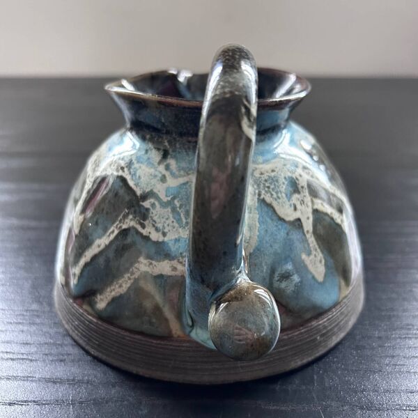 Pichet d’artiste signé