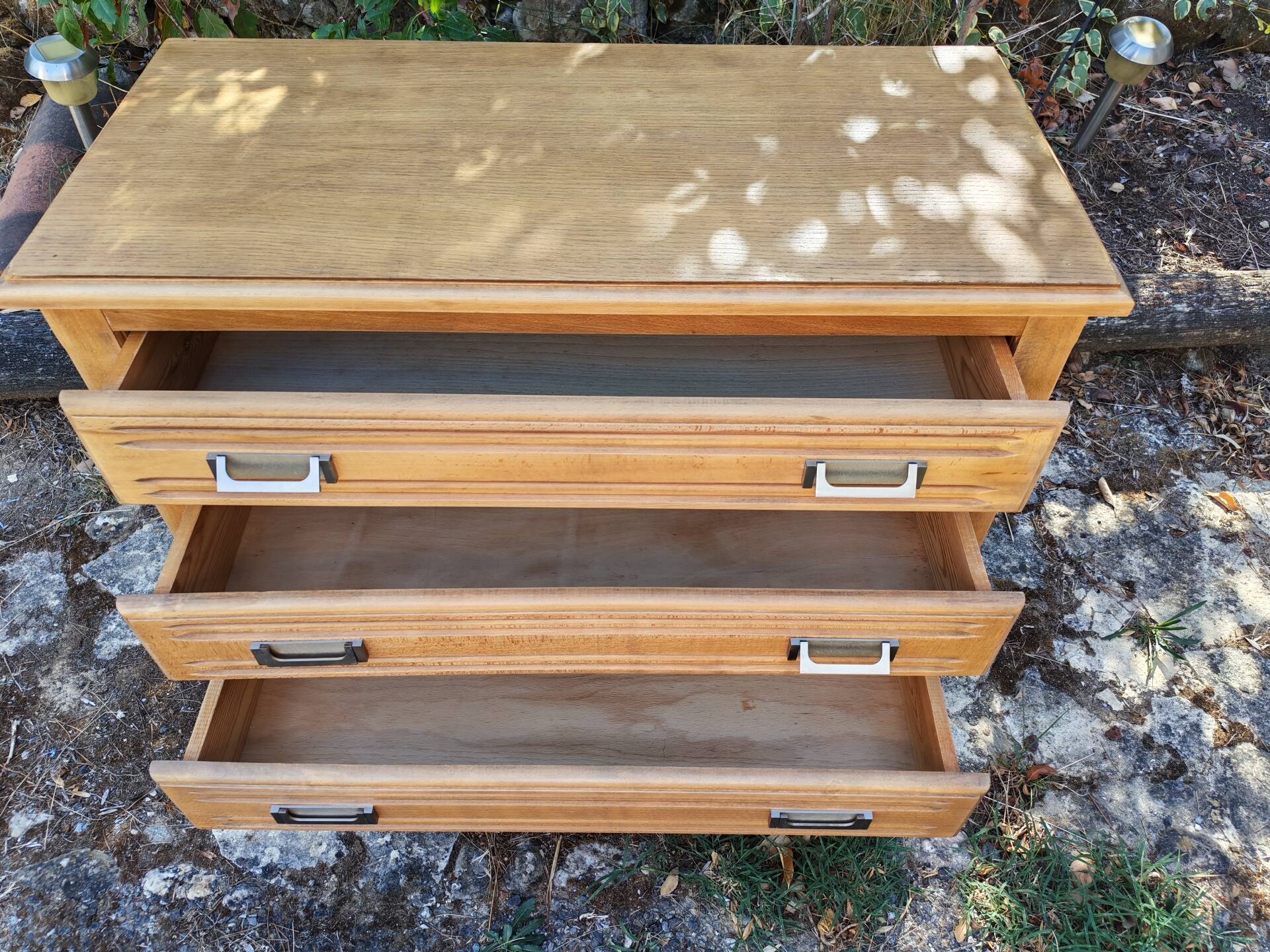 Commode vintage en chêne, rénovée.