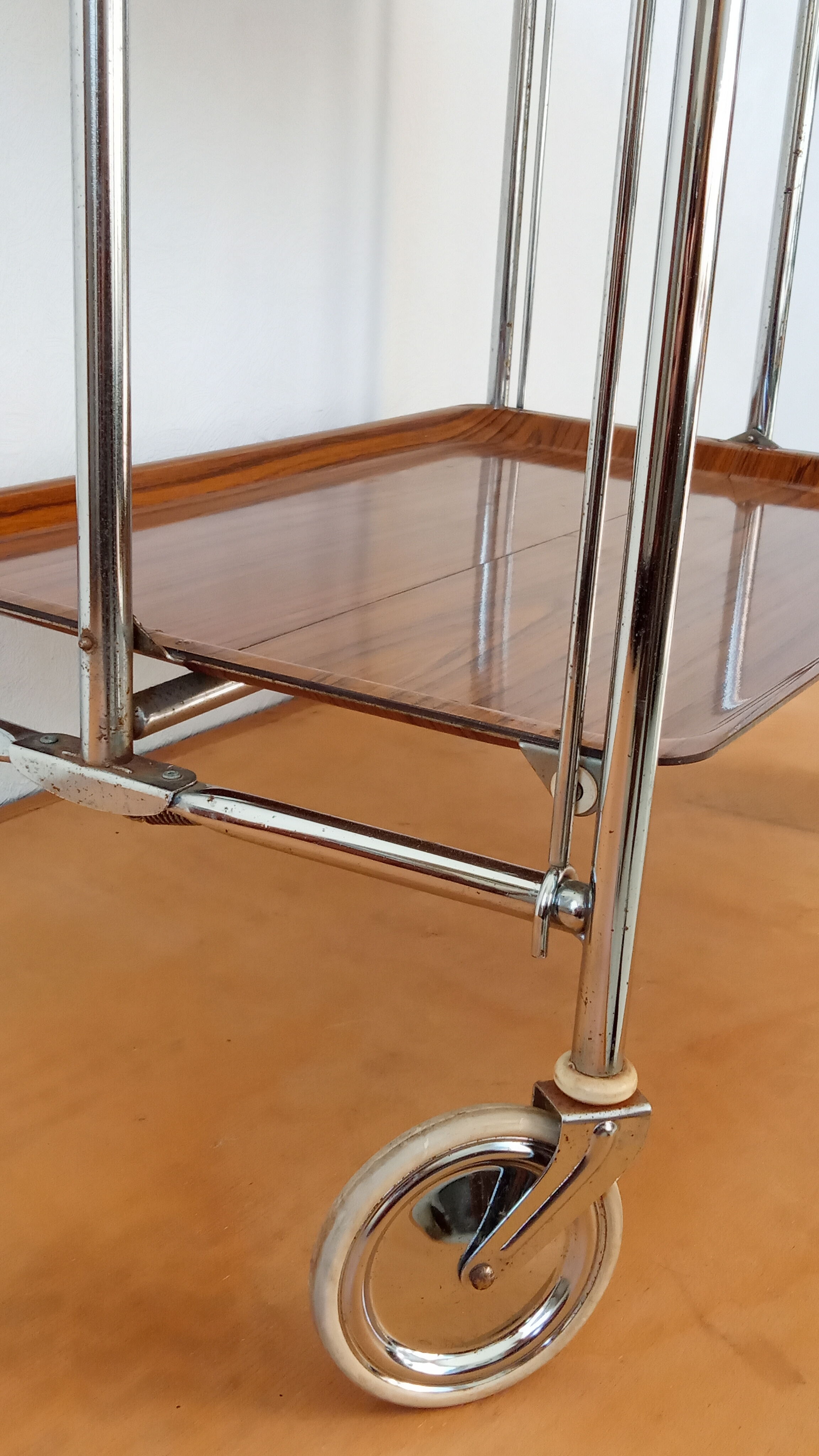 Vintage folding dessert