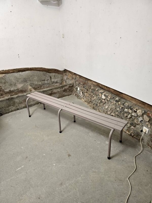 Banc d'école relooké mauve clair 1970 taille adulte