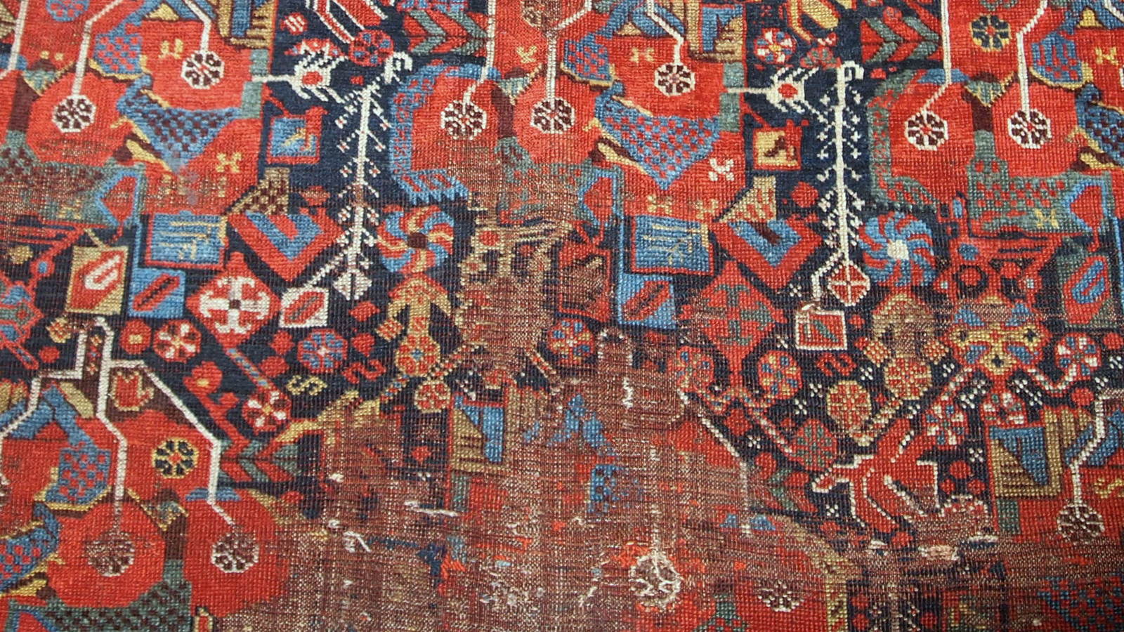 Handmade Oriental antique carpet 149cm x 195cm 1840s