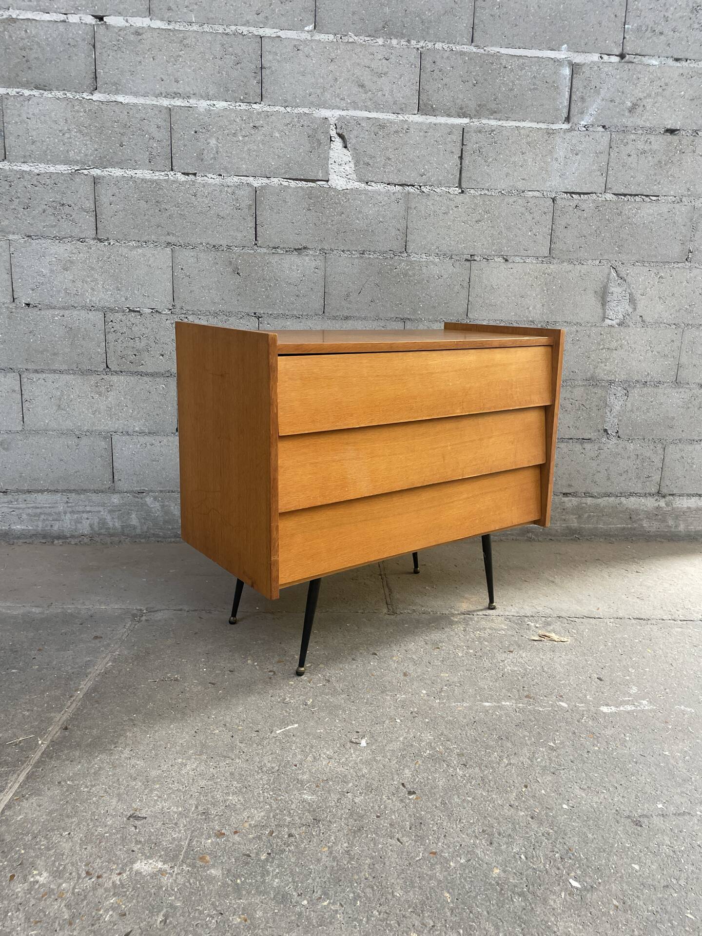 Commode vintage