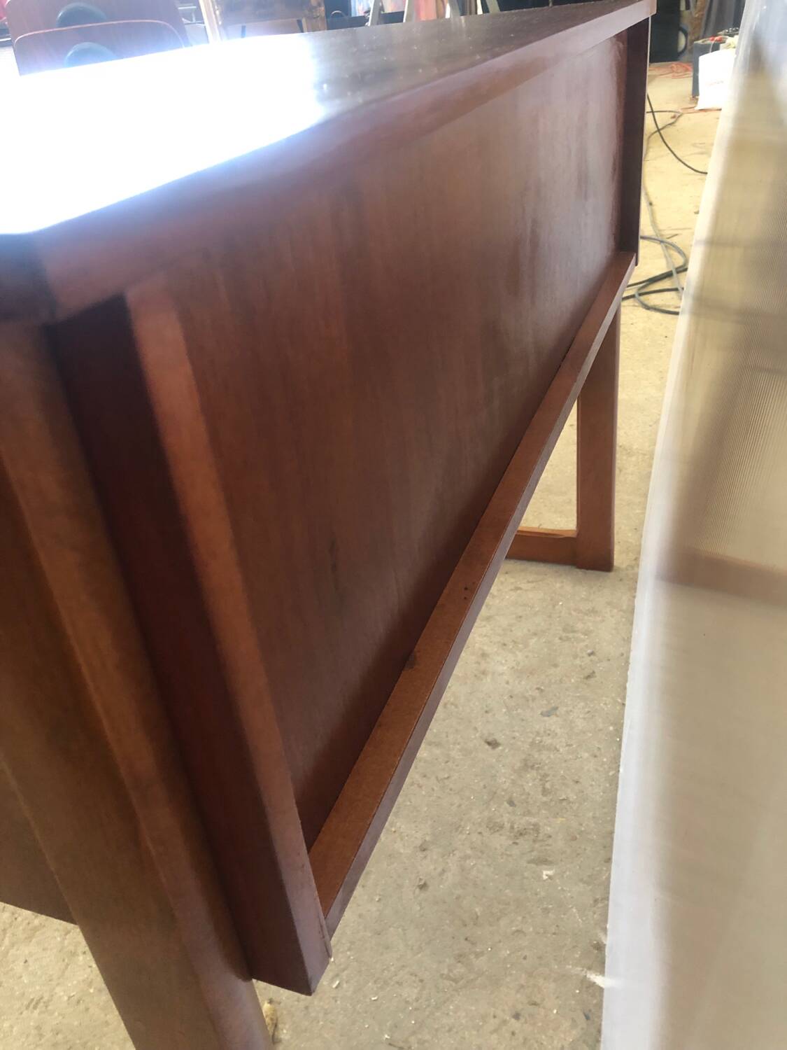 Scandinavian sled base desk