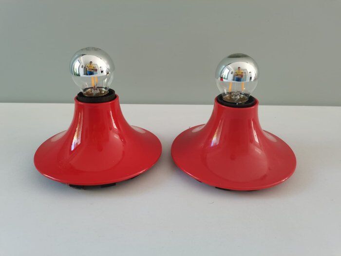Pair of wall lamps Artemide "Teti" Vico Magistretti