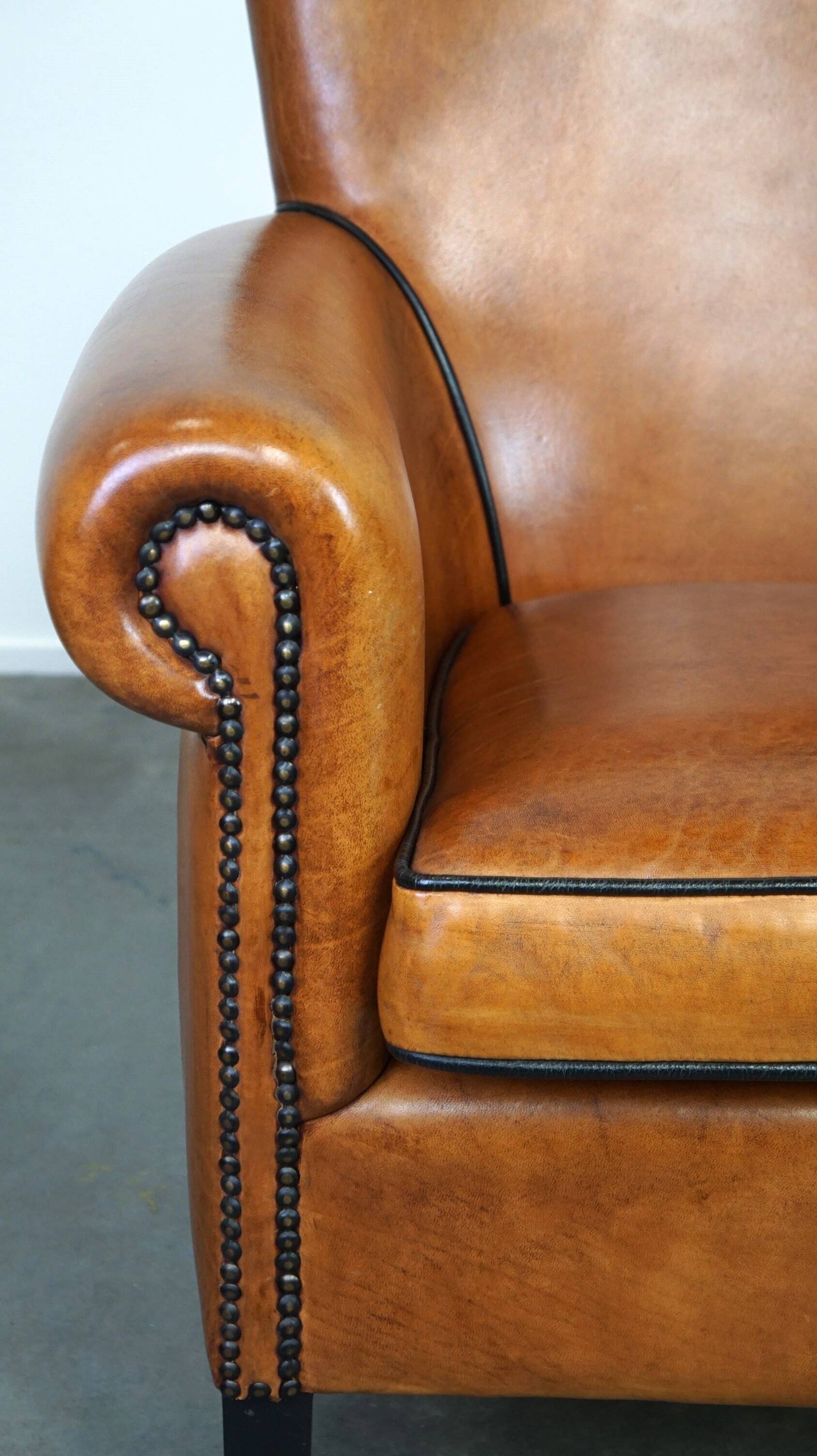 Sheepskin Armchair in Excellent Condition with a Luxurious Appearance
