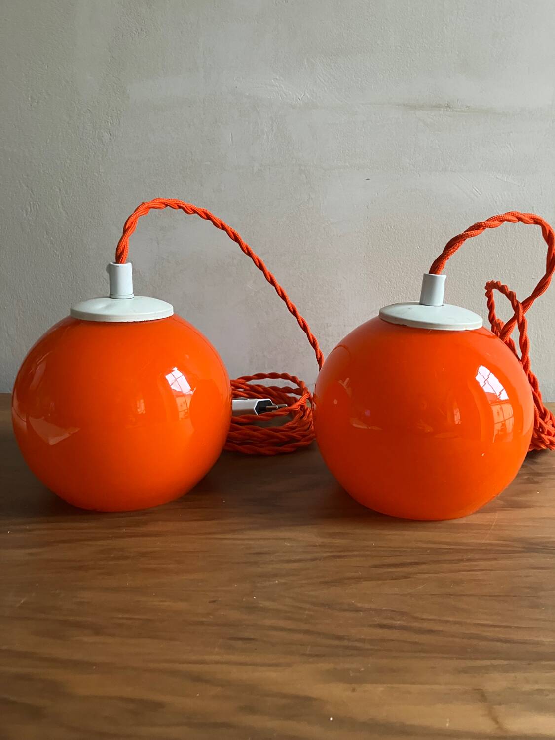 Pair of portable lamps