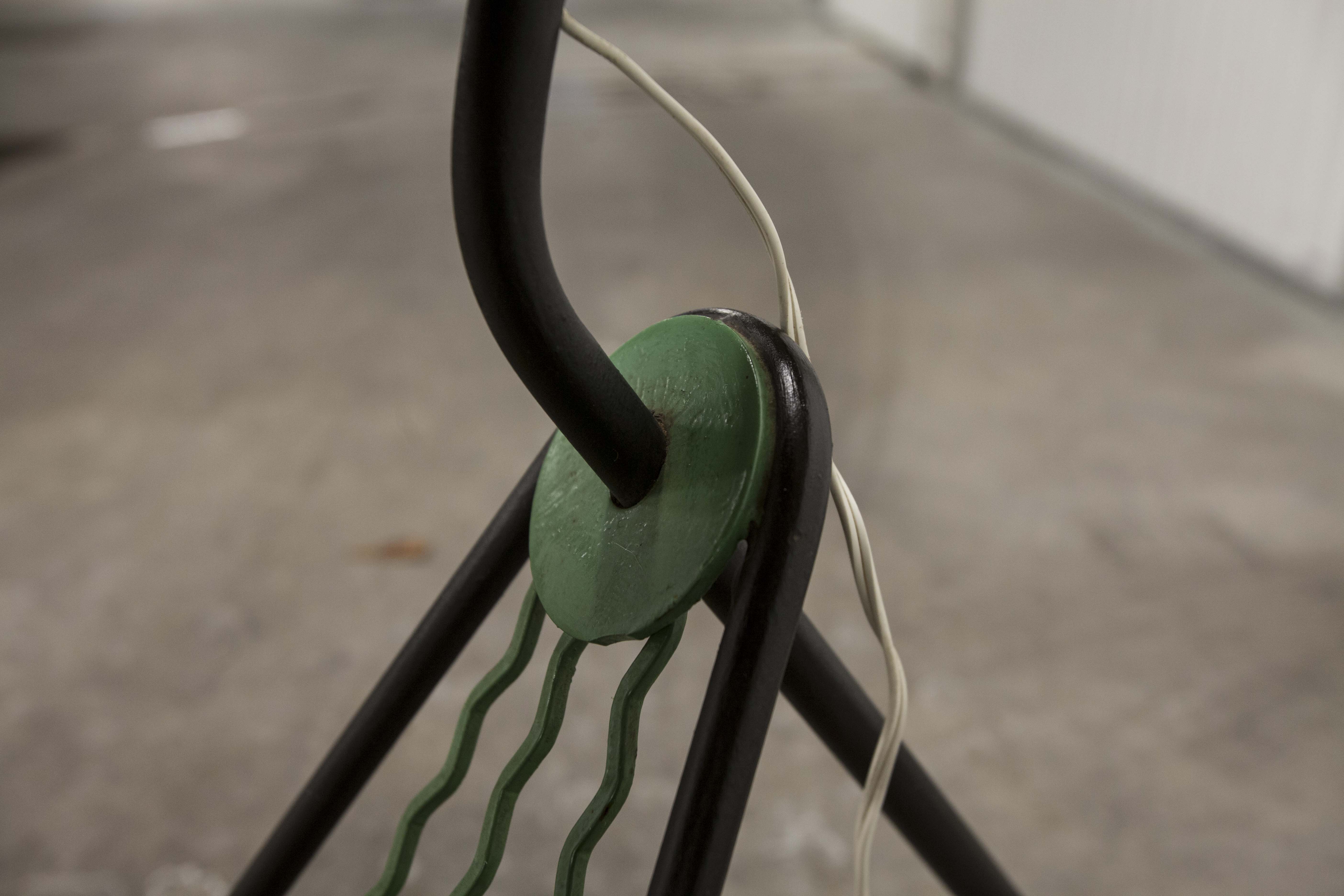 Floor lamp tripod Tablet door magazine 50 s