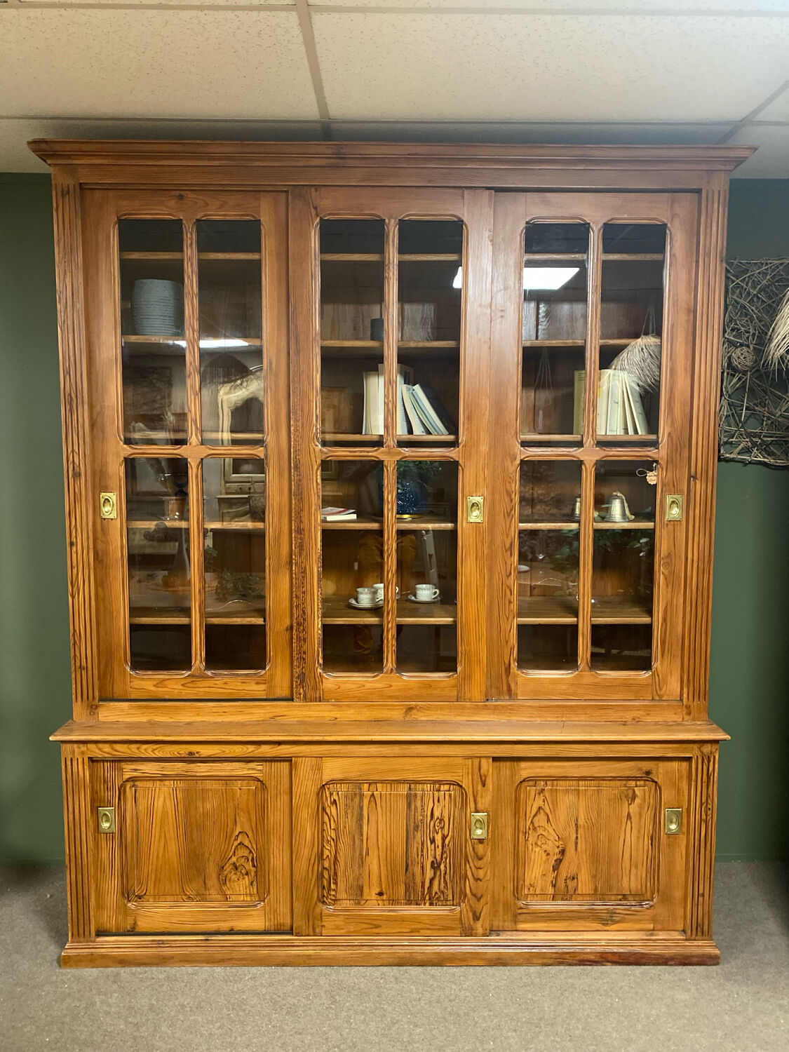 Workshop furniture, bookshelf