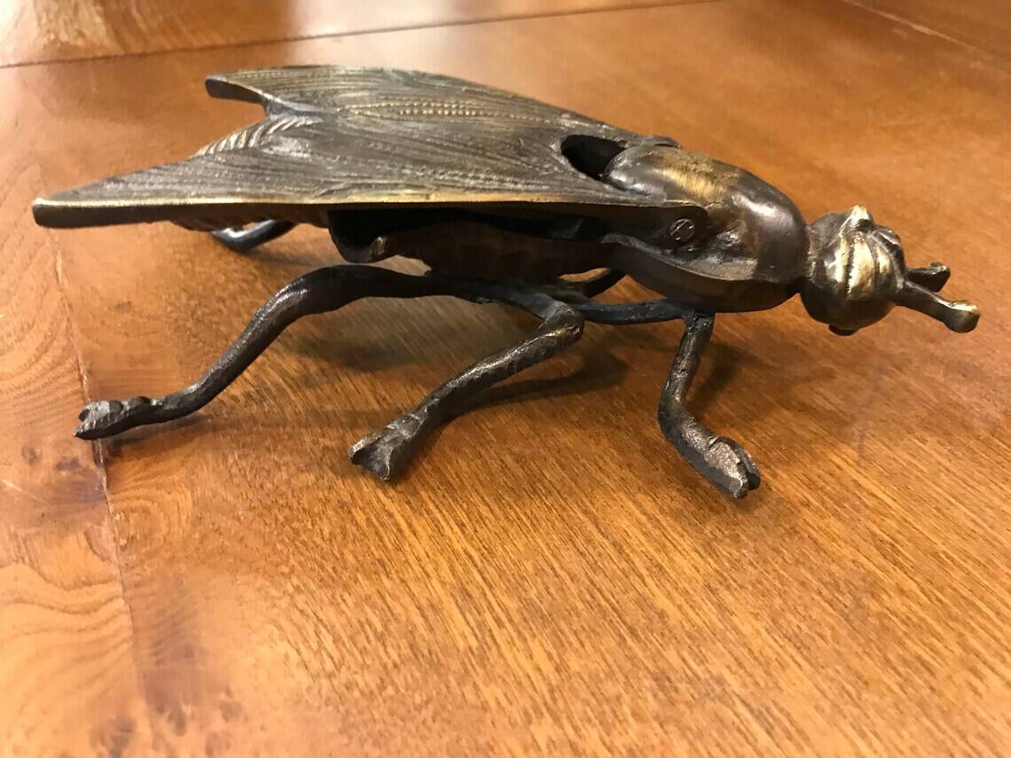 Vintage Ashtray Fly Design with Lid