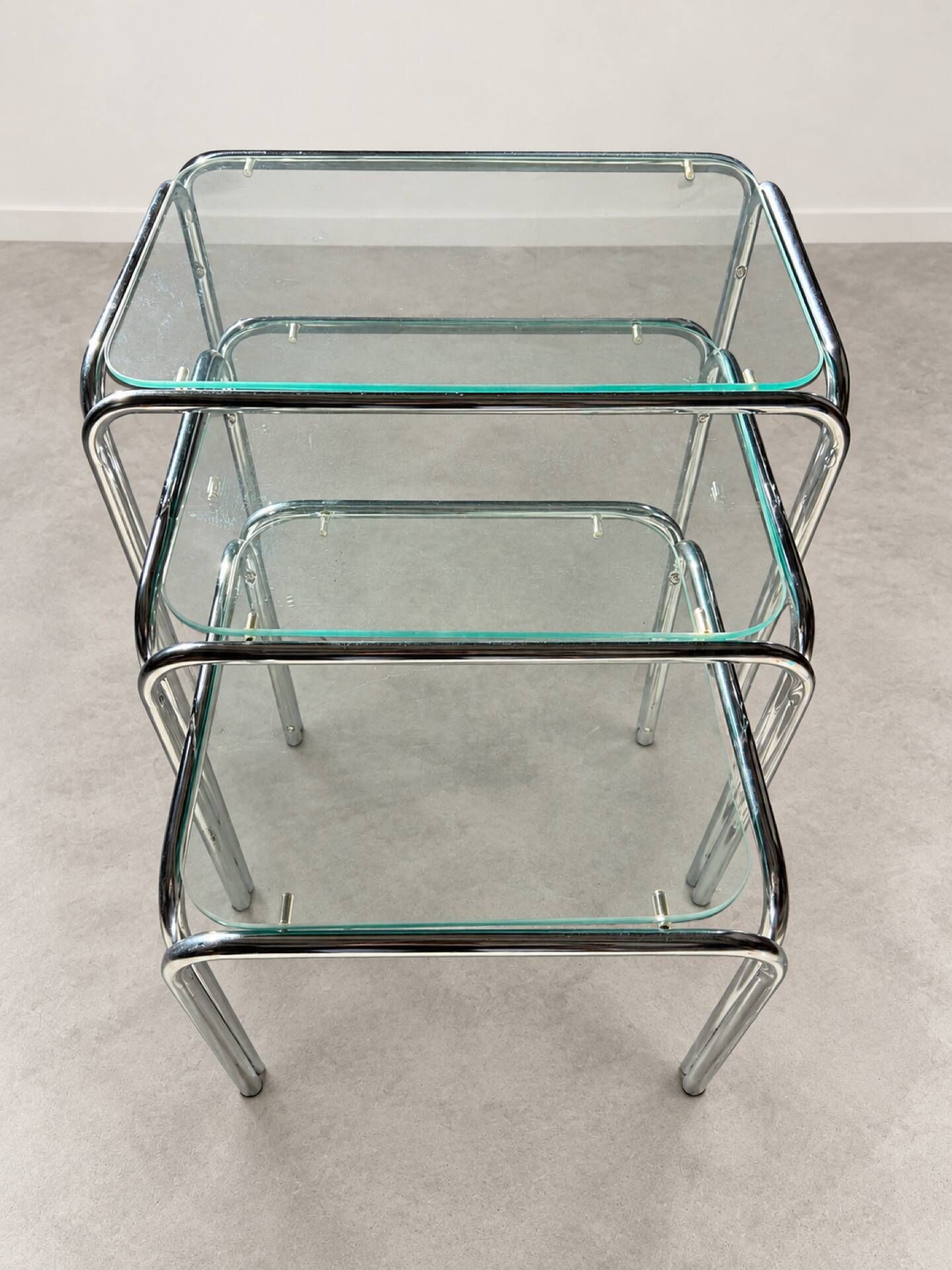 Nest tables in glass and vintage metal - 1970s