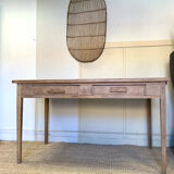 Farmhouse table