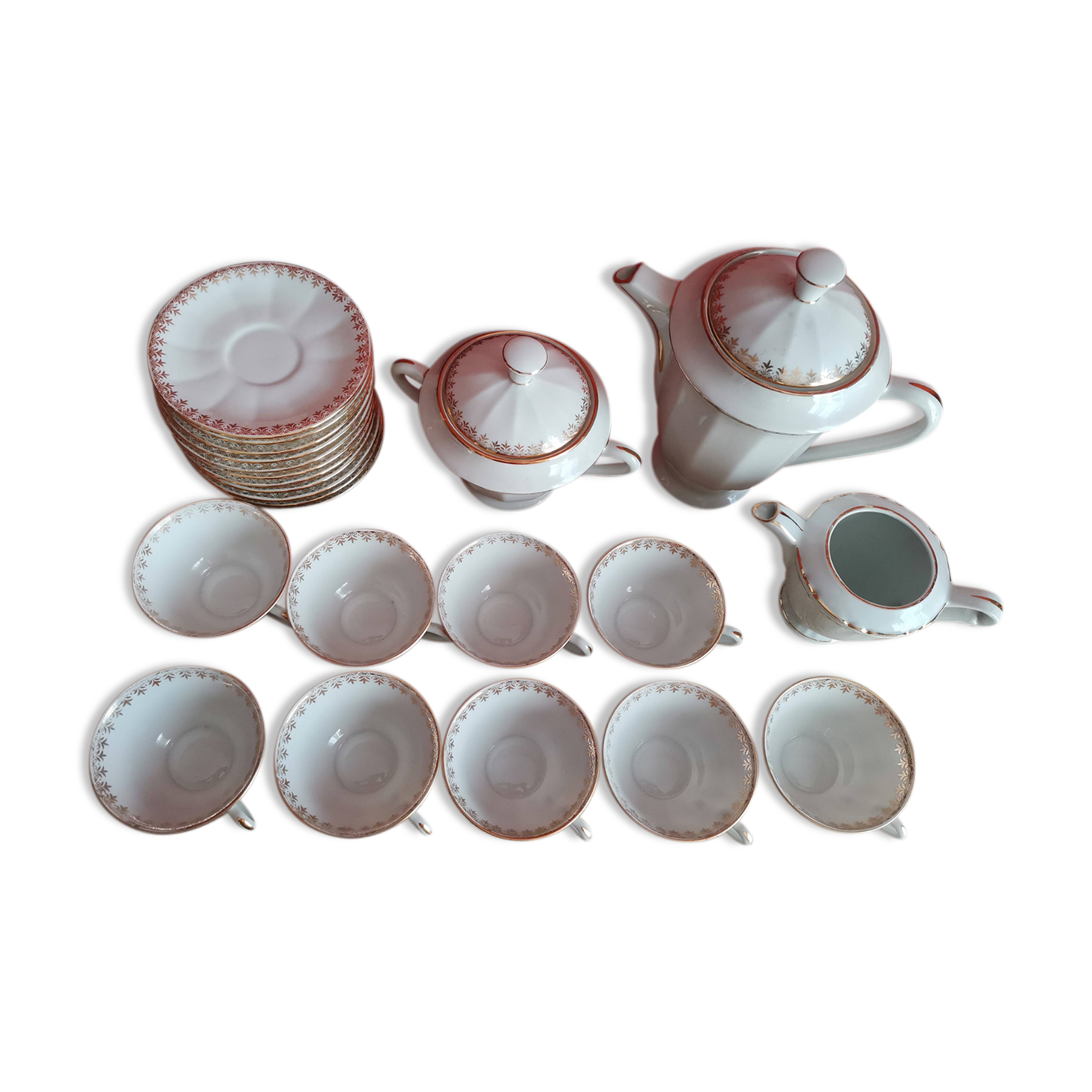 Tea or coffee set 21 pc in white porcelain M&S, made in Berry with paw of limoges