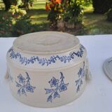 St Uze tureen