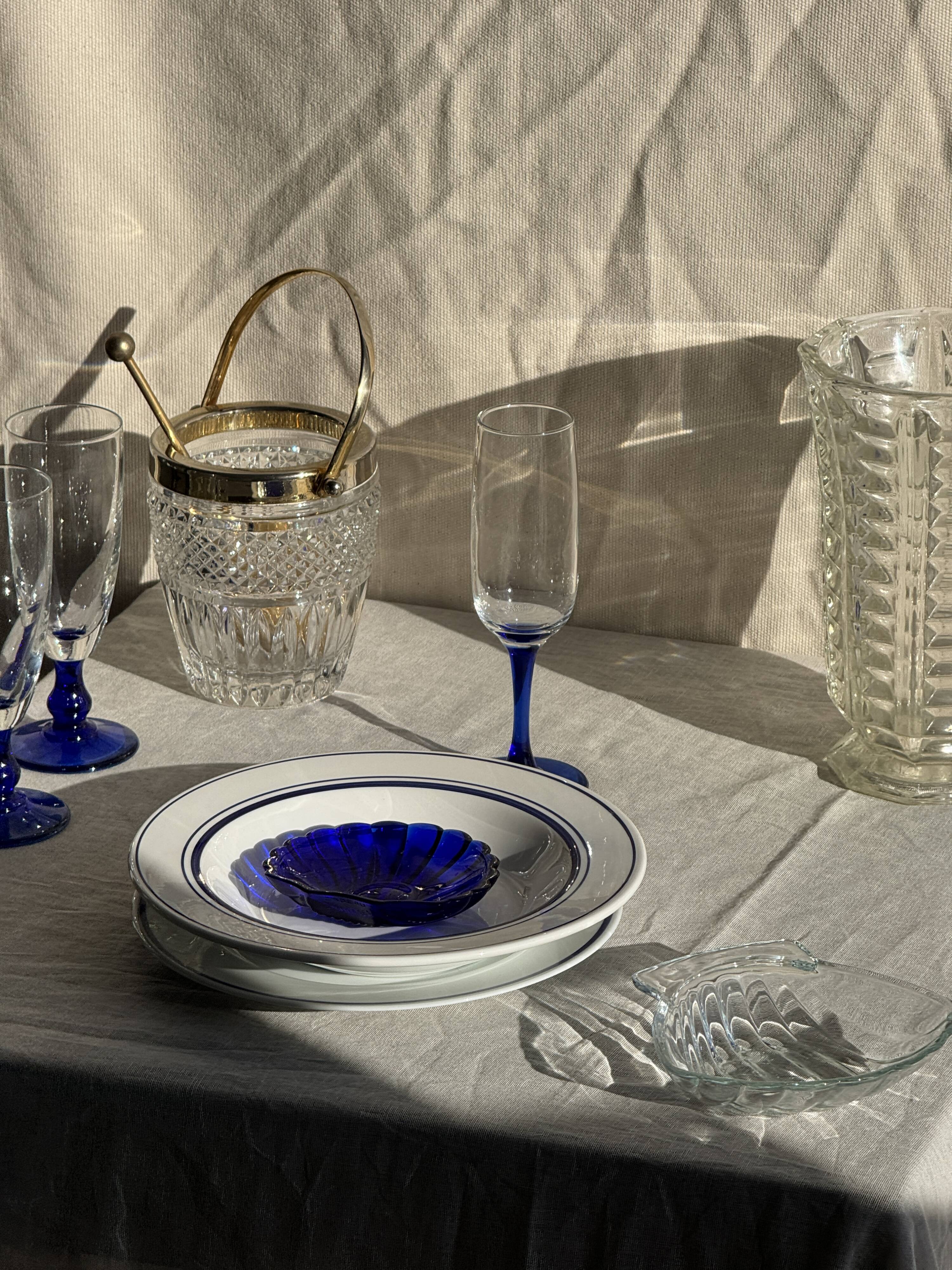 Set of 4 Italian deep plates Ceramica Quadrifoglio with blue rim D22