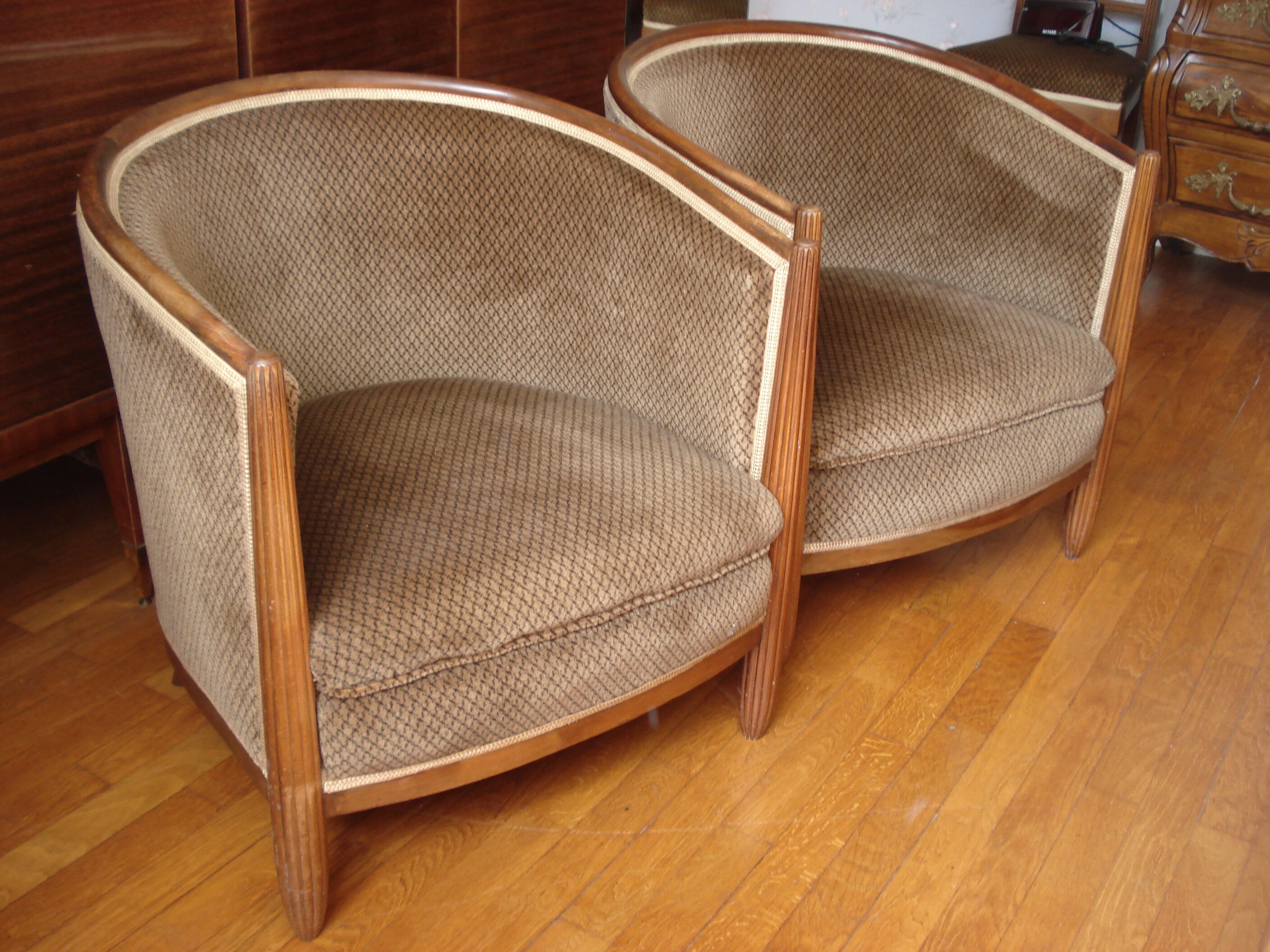 Paire de fauteuils tonneau