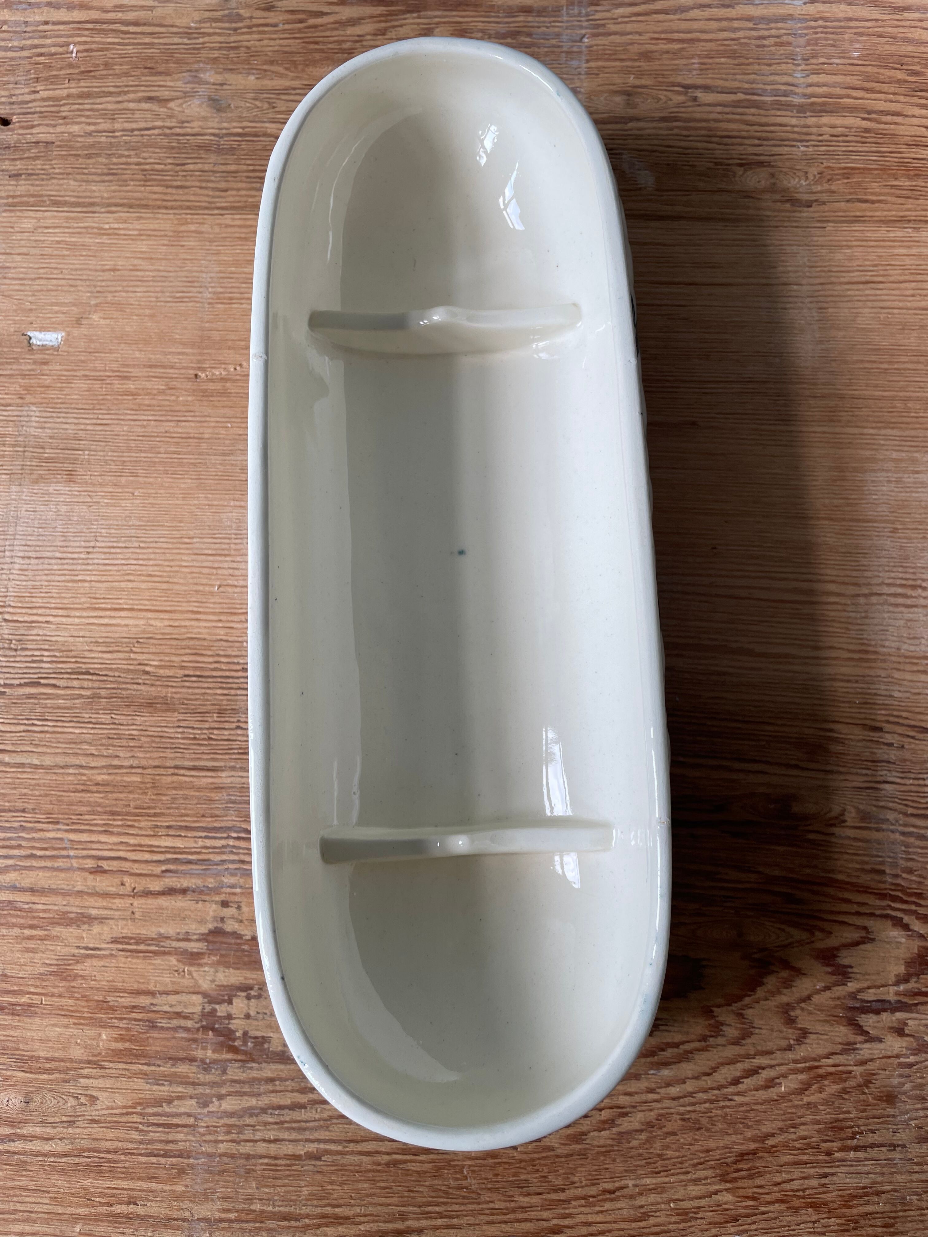 1900 toothbrush box in St Amand and Hamage earthenware, Nigella collection