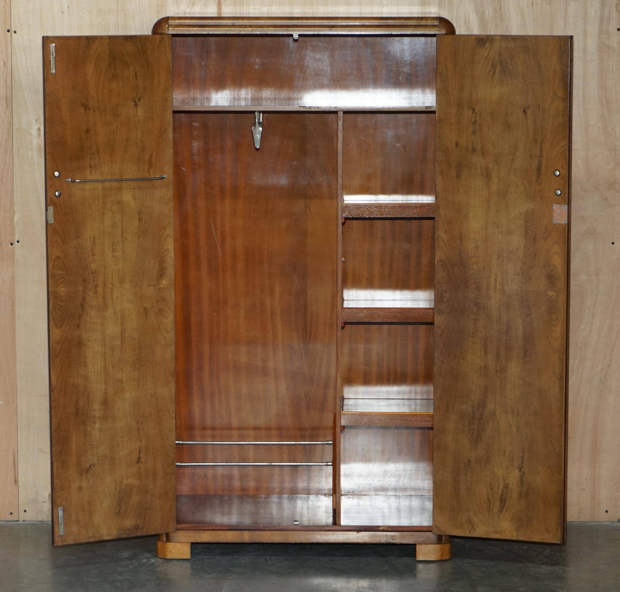 Small Art Deco wardrobe in satin walnut, circa 1930.
