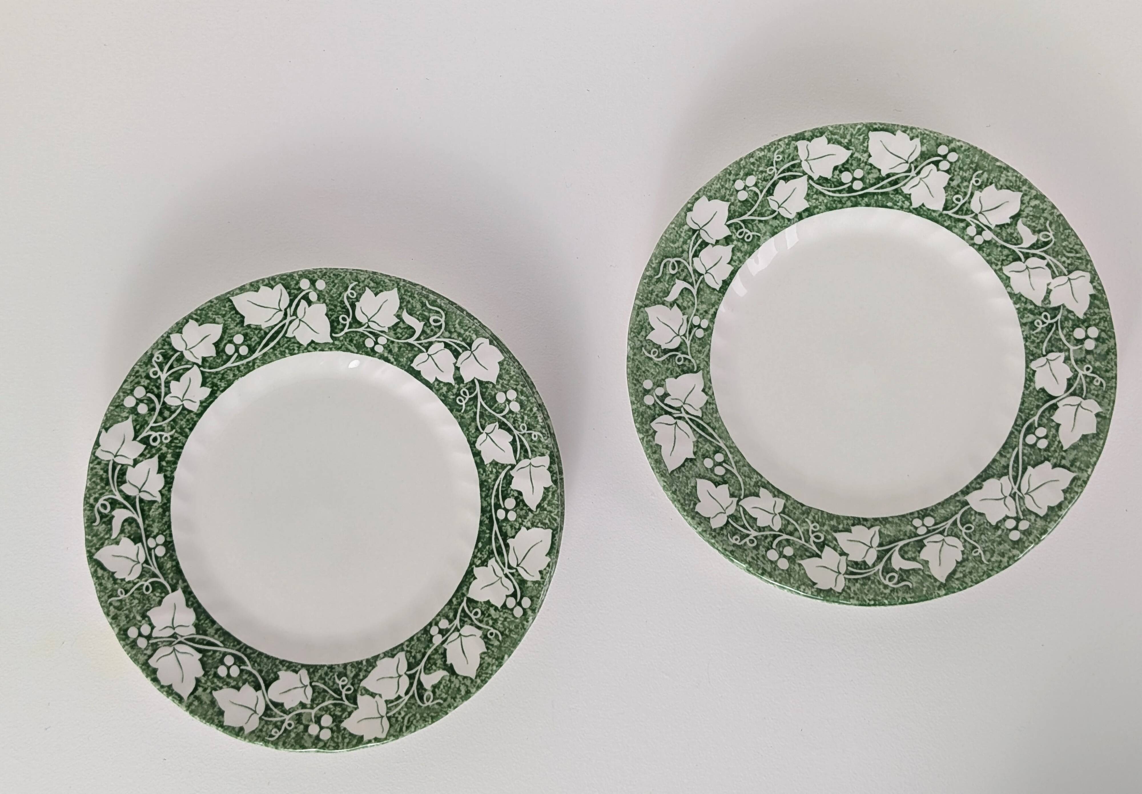 10 assiettes plates anglaises Churchill