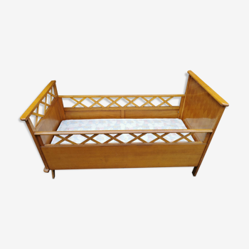 Children's bed with mattress and box spring