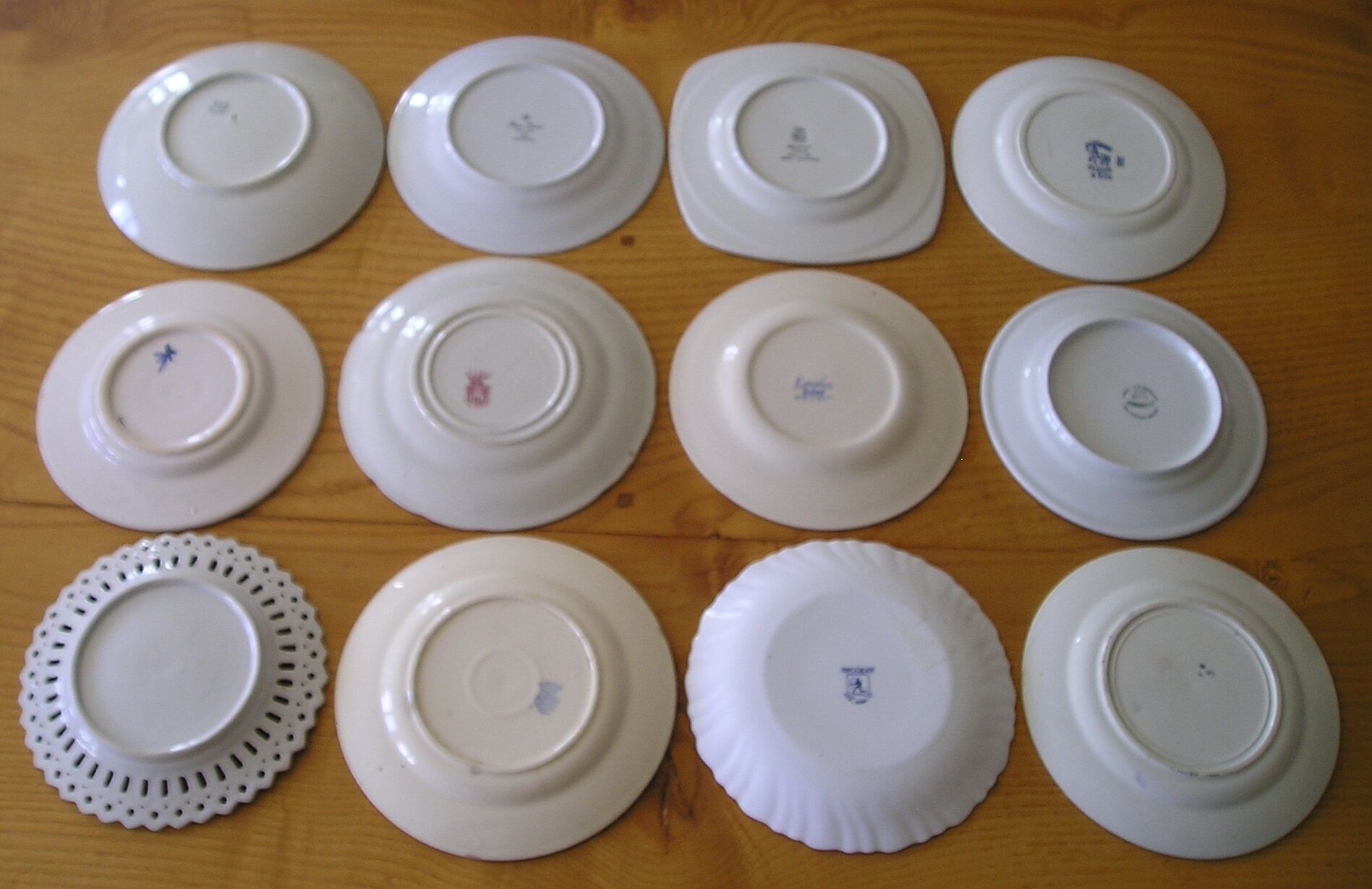 Set of 12 different dessert plates