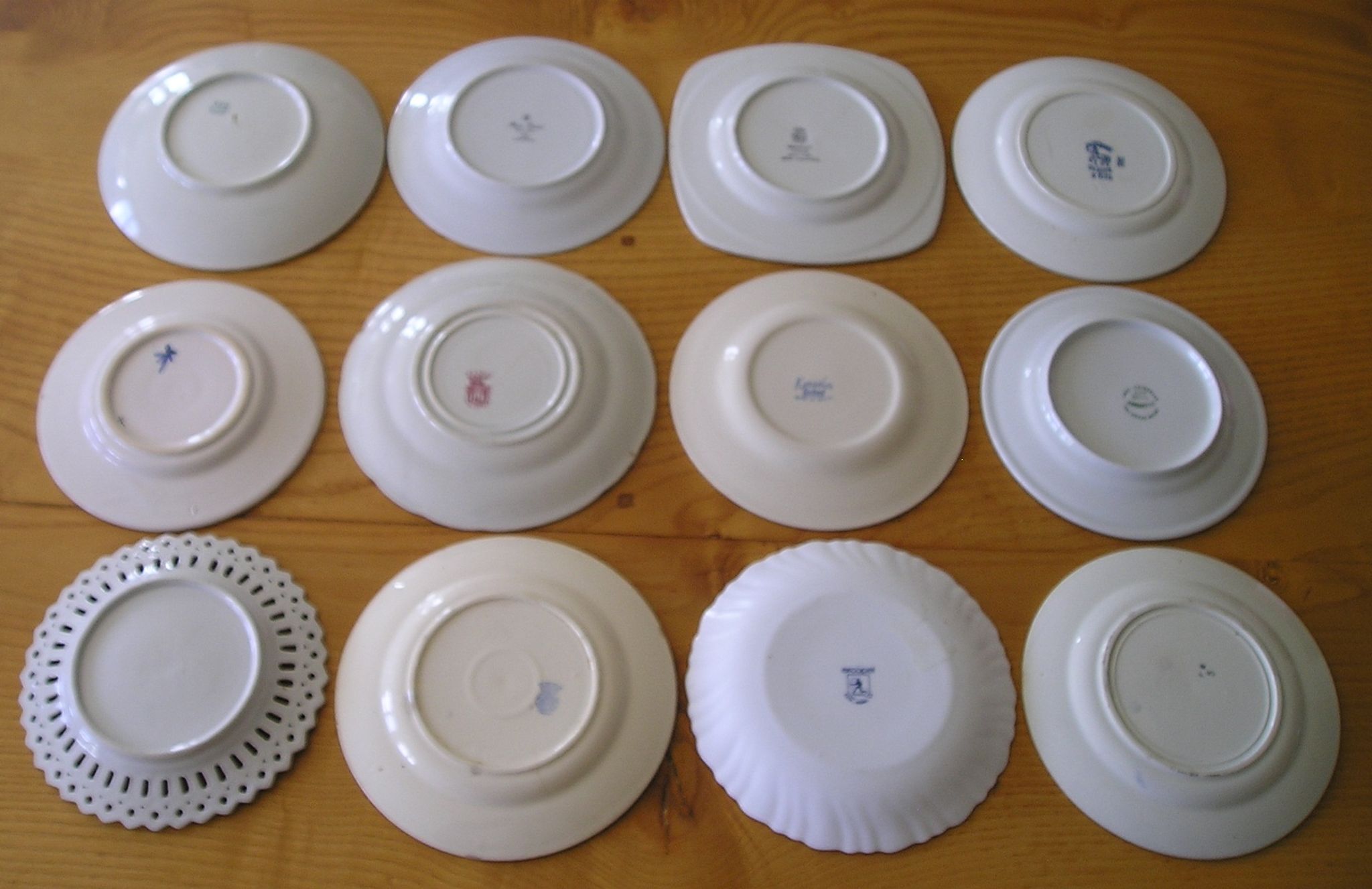 Set of 12 different dessert plates