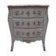 Commode de style Louis XV, peinte