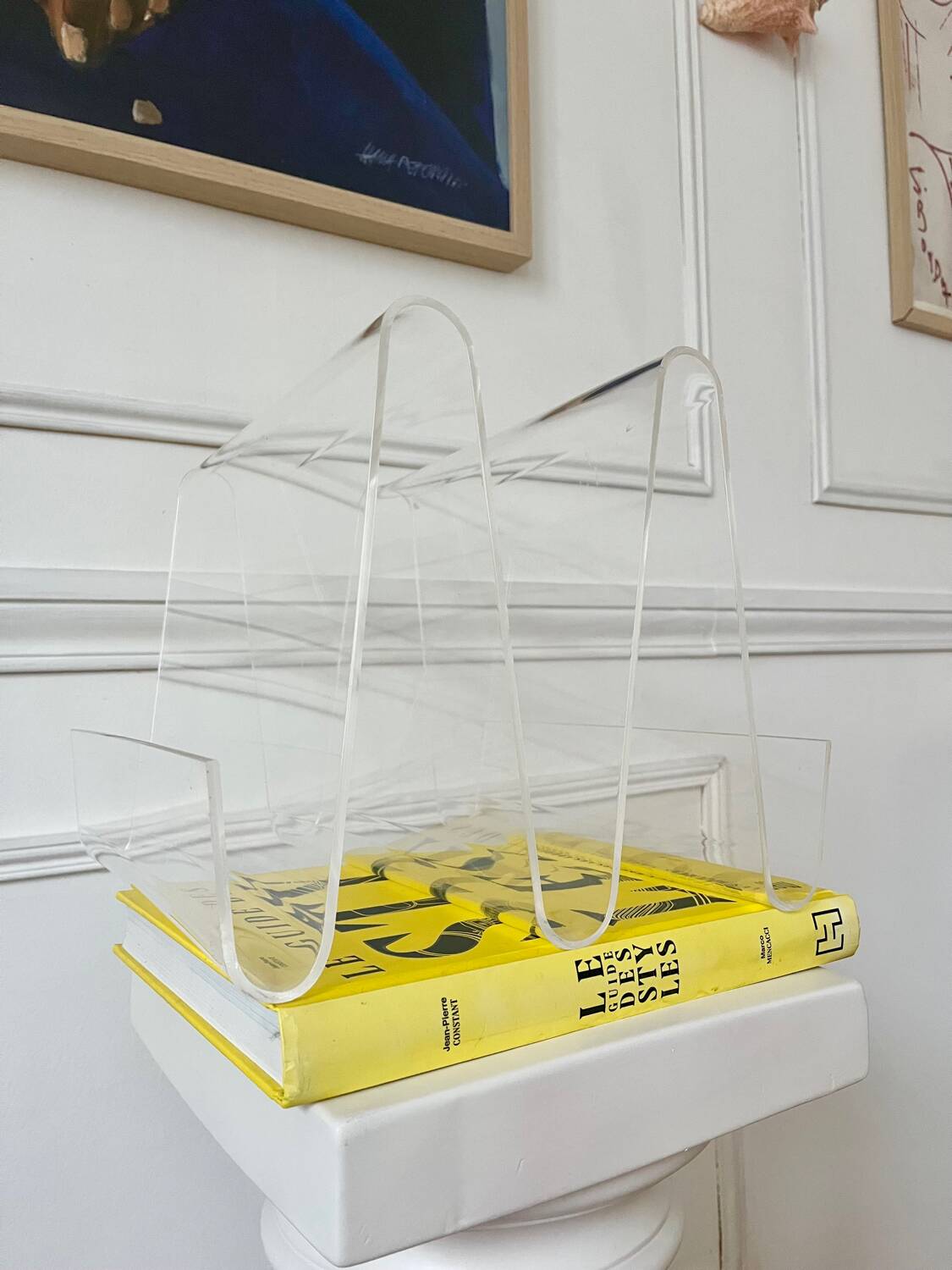 Vintage 70s Plexiglas magazine rack