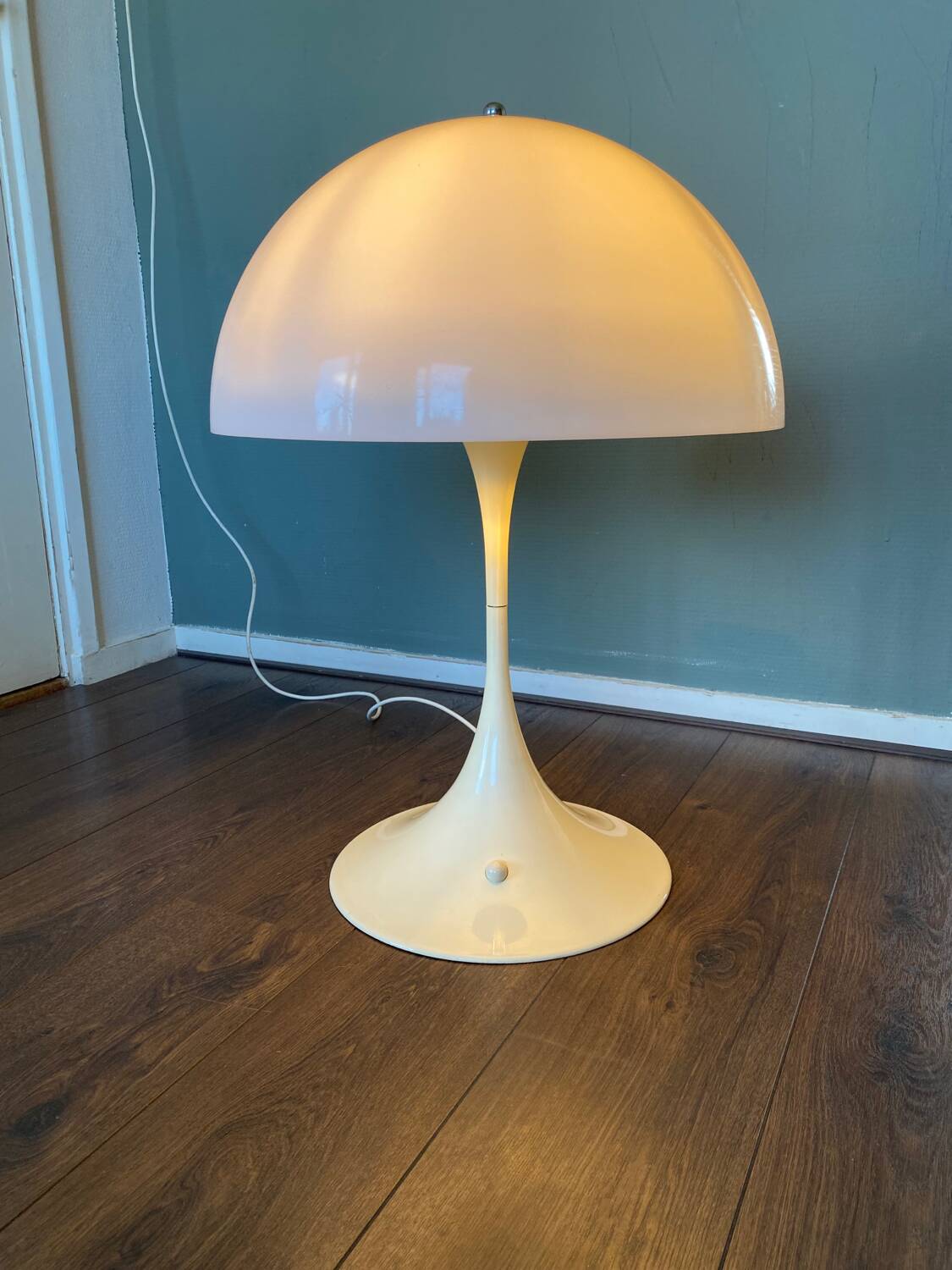 Lampe de Bureau Panthella par Verner Panton pour Louis Poulsen, 1971