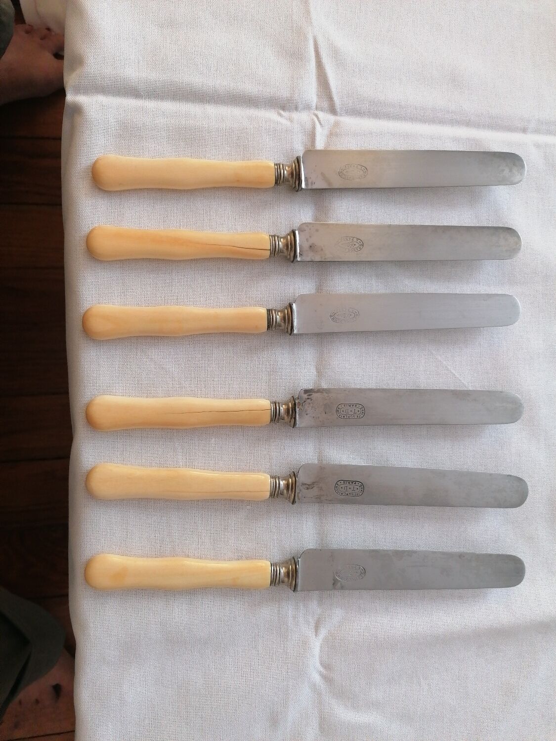 Steel and horn knives