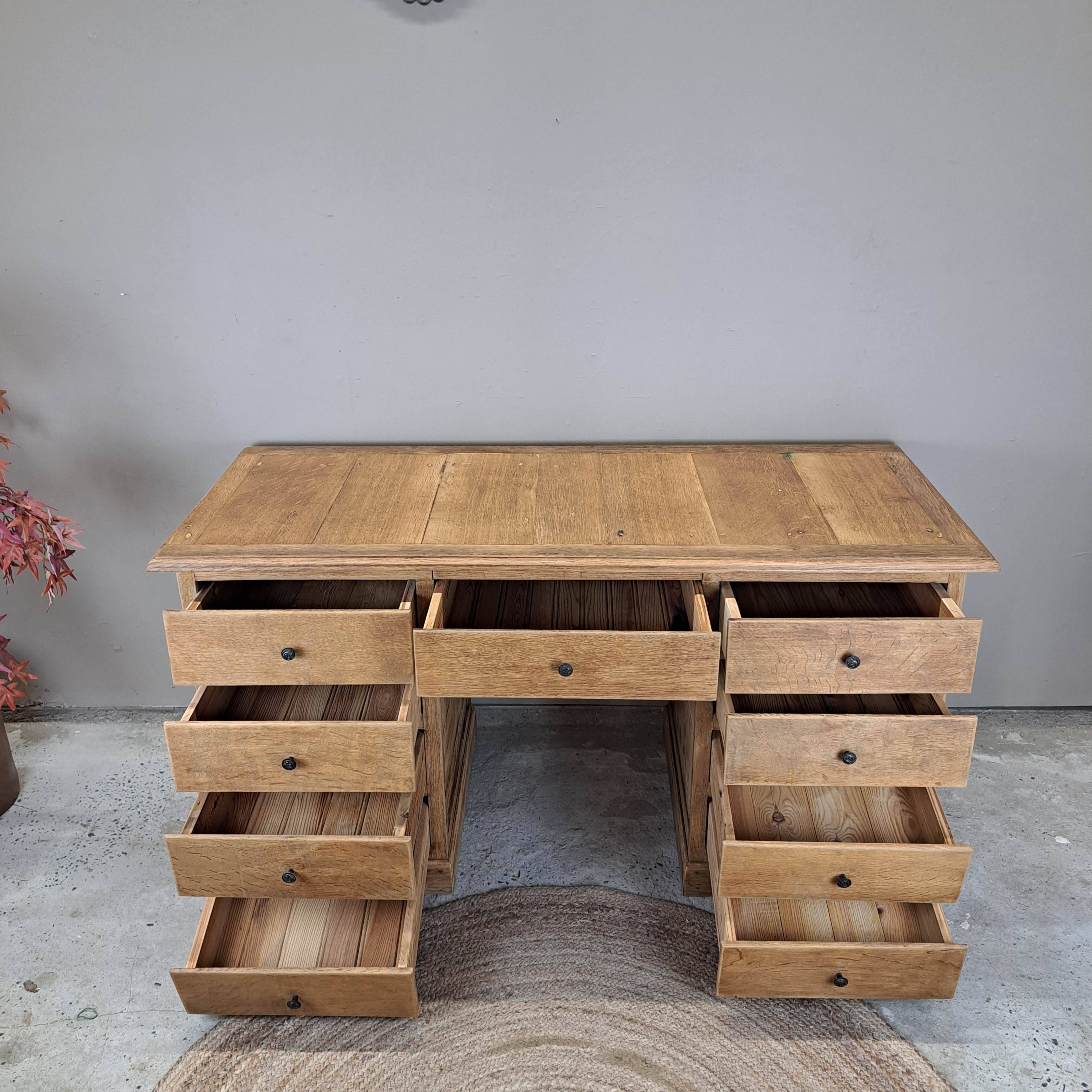 Bureau en chëne