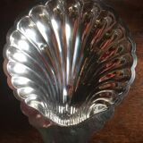 Dish scallops in silver metal