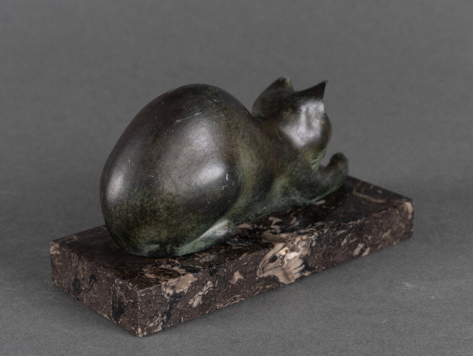 Art deco cat in regule by m. font green patina 1930 marble base