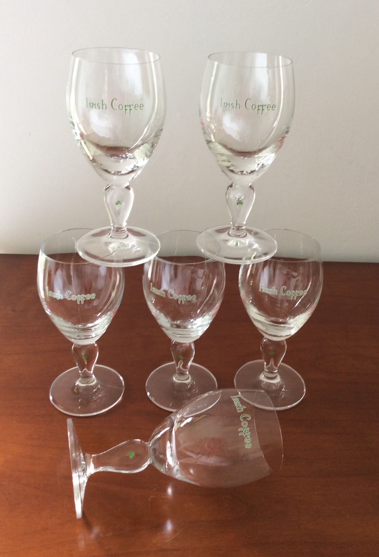 Set of 6 glasses on foot serographed "Irish Coffee"