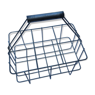 Metal for bottle basket