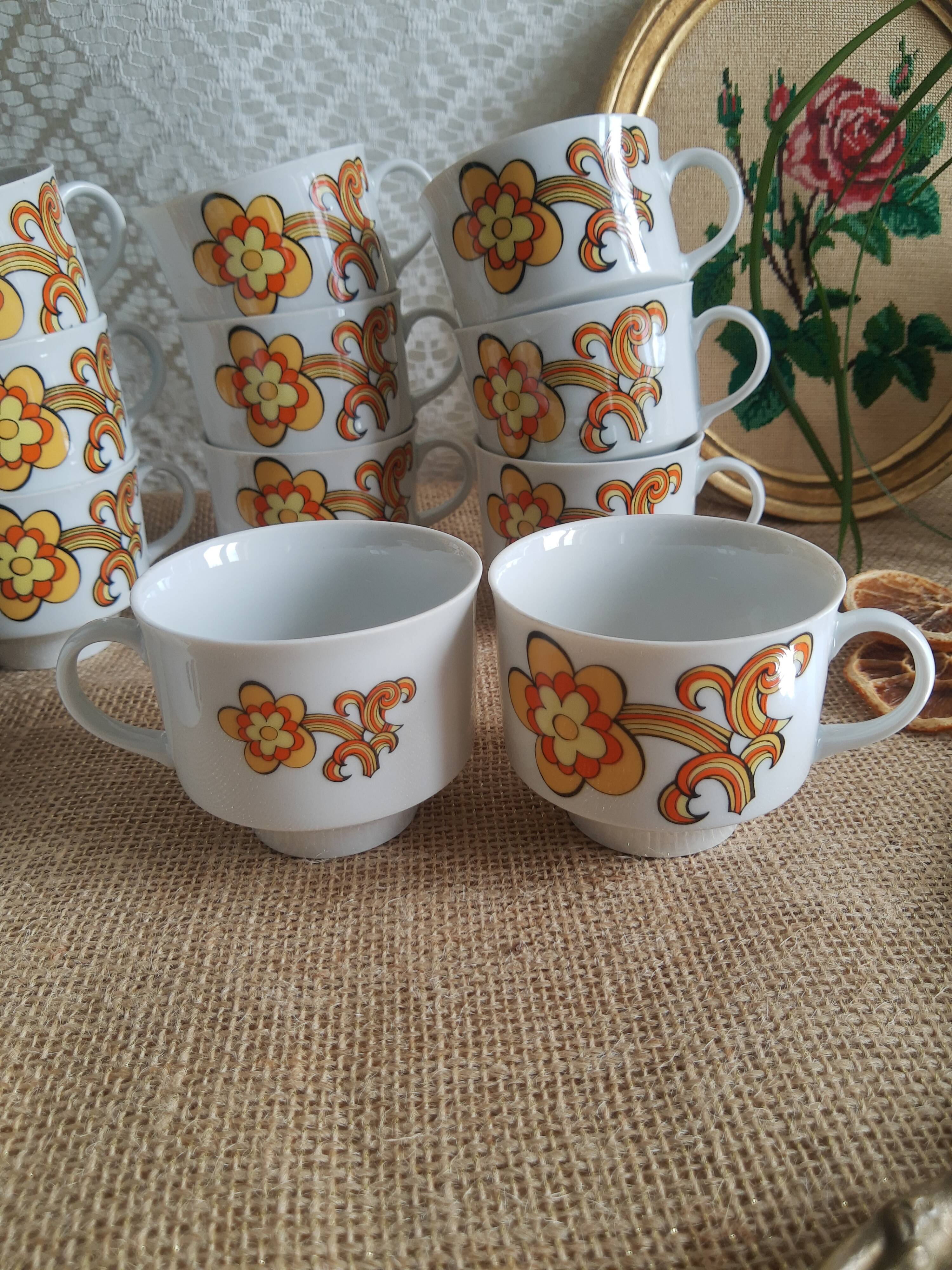 Set 11 coffee cups, sugar bowl and milk pitcher Wunsiedel Bavaria vintage