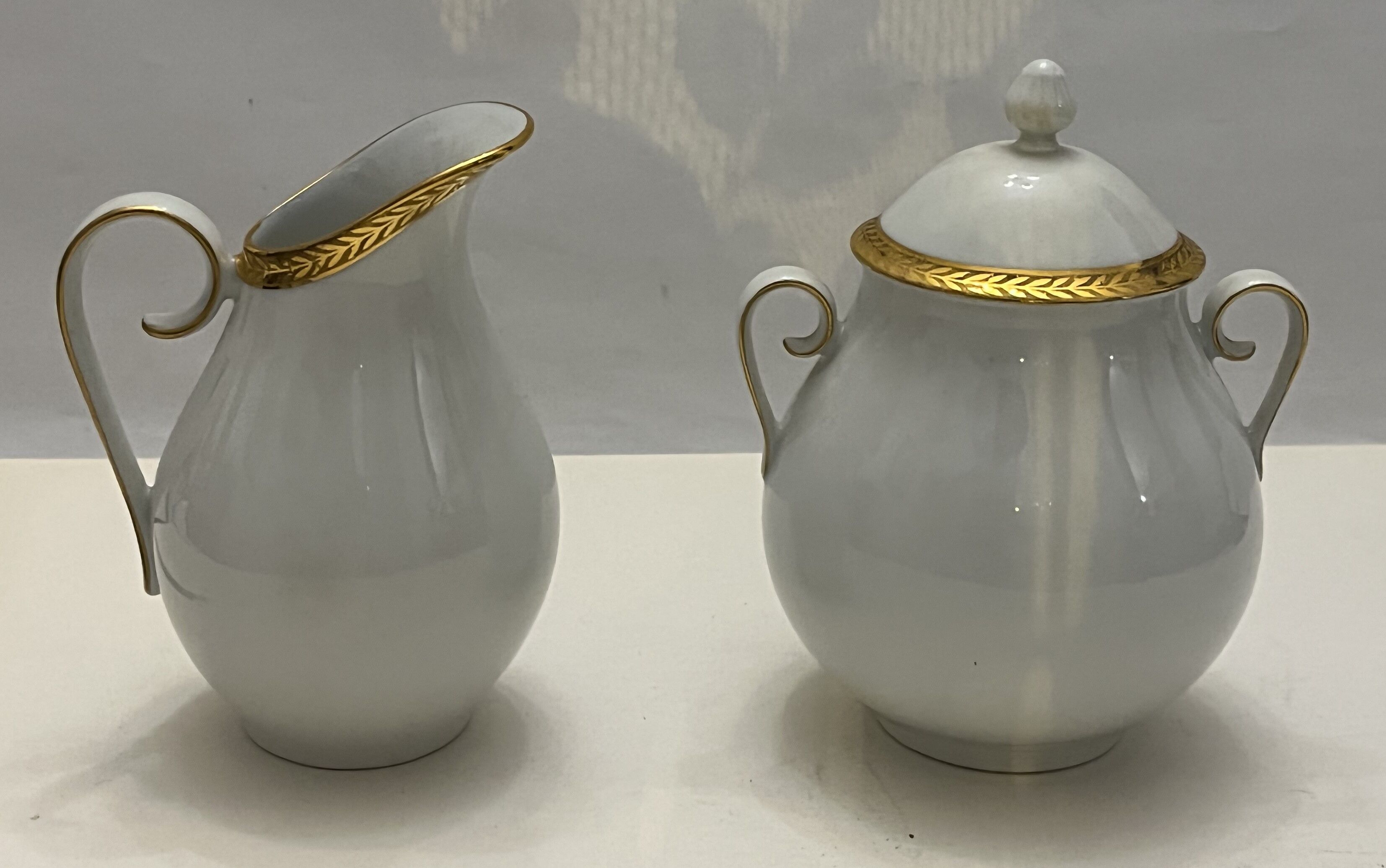 Porcelain sweetener and milk jug