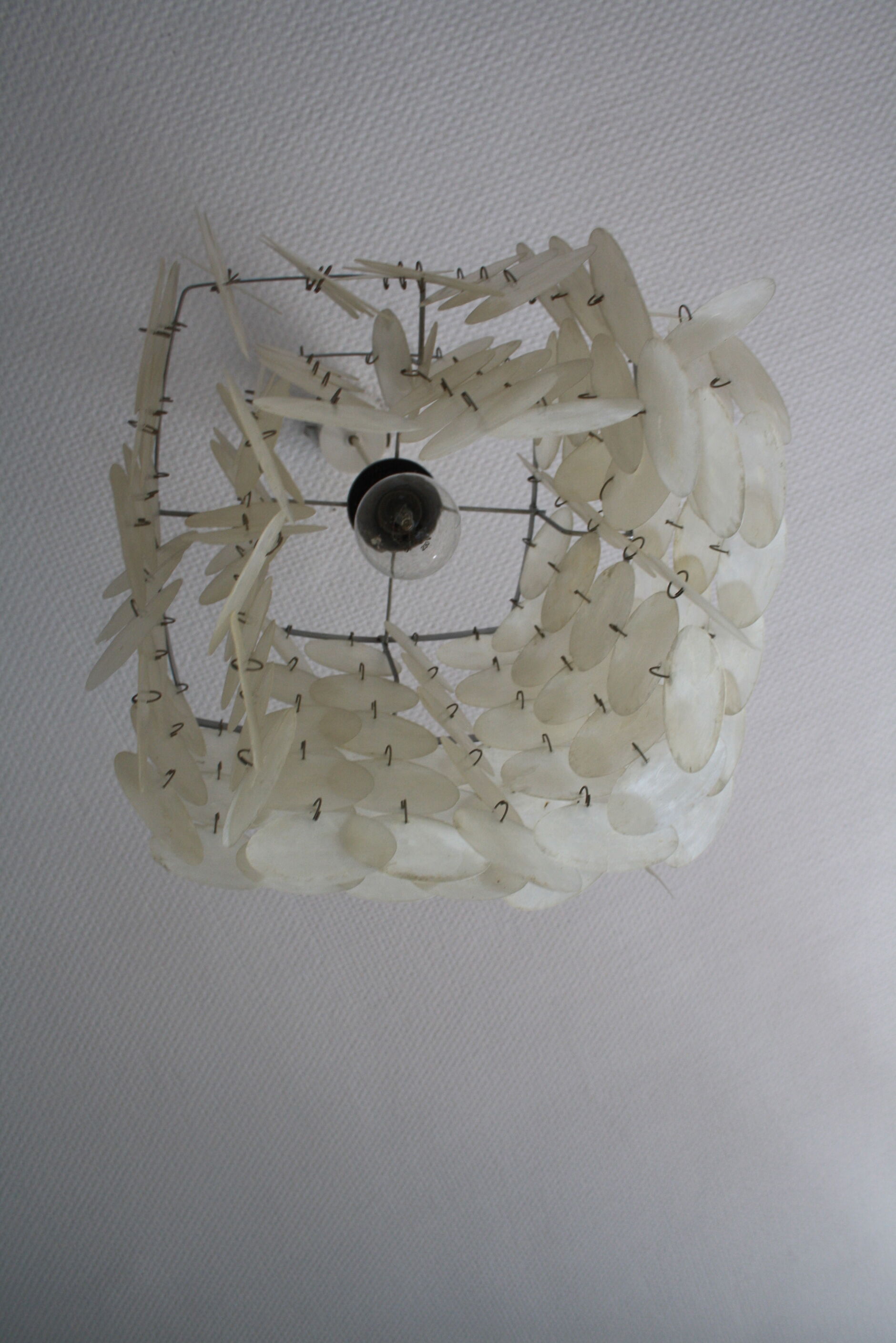 Suspension pampilles en nacre vintage