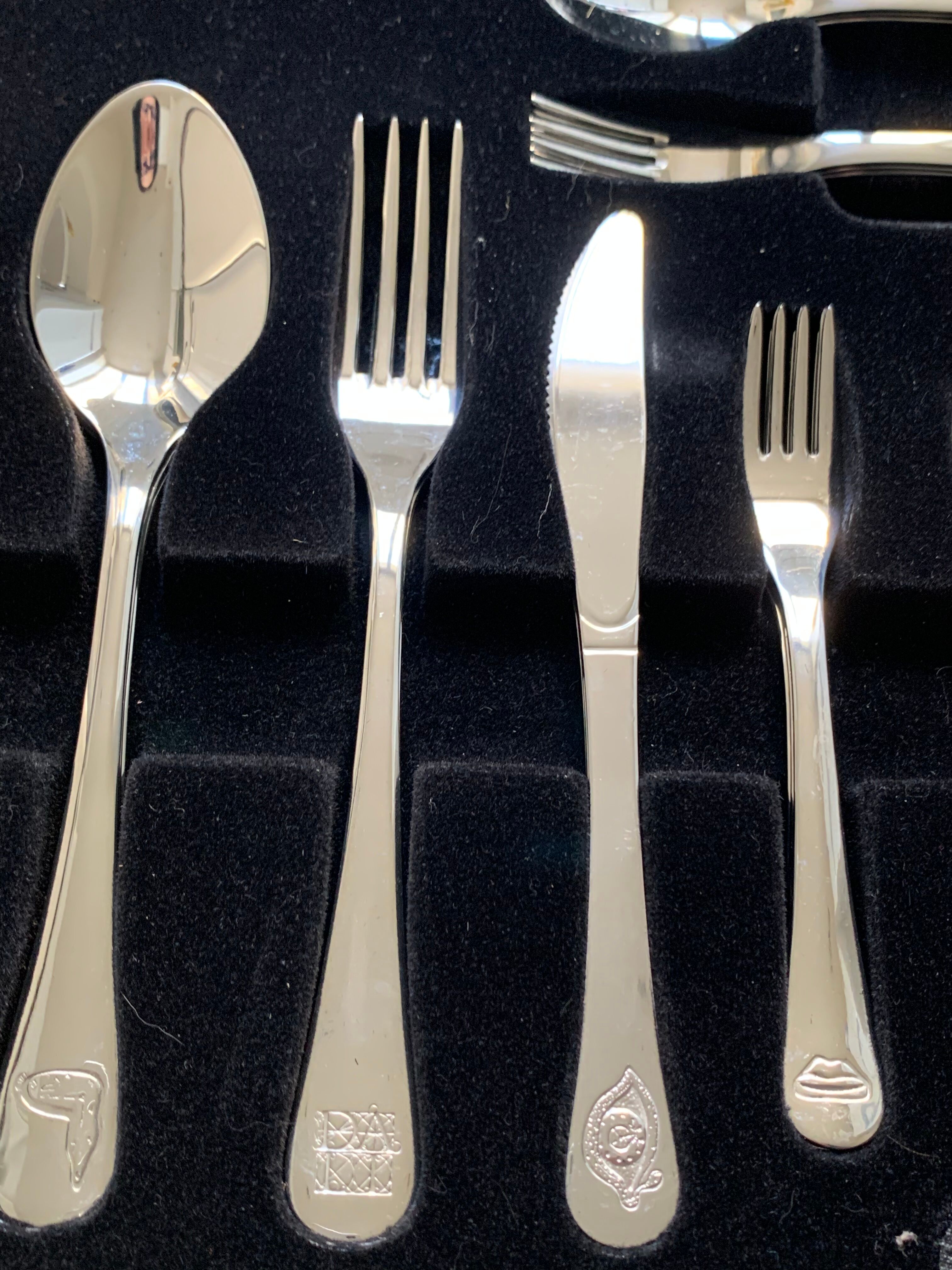 Memorial housewife Salvador Dali 2004 new 36 pieces