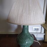 Lampe de table en céramique effet marbre vert
