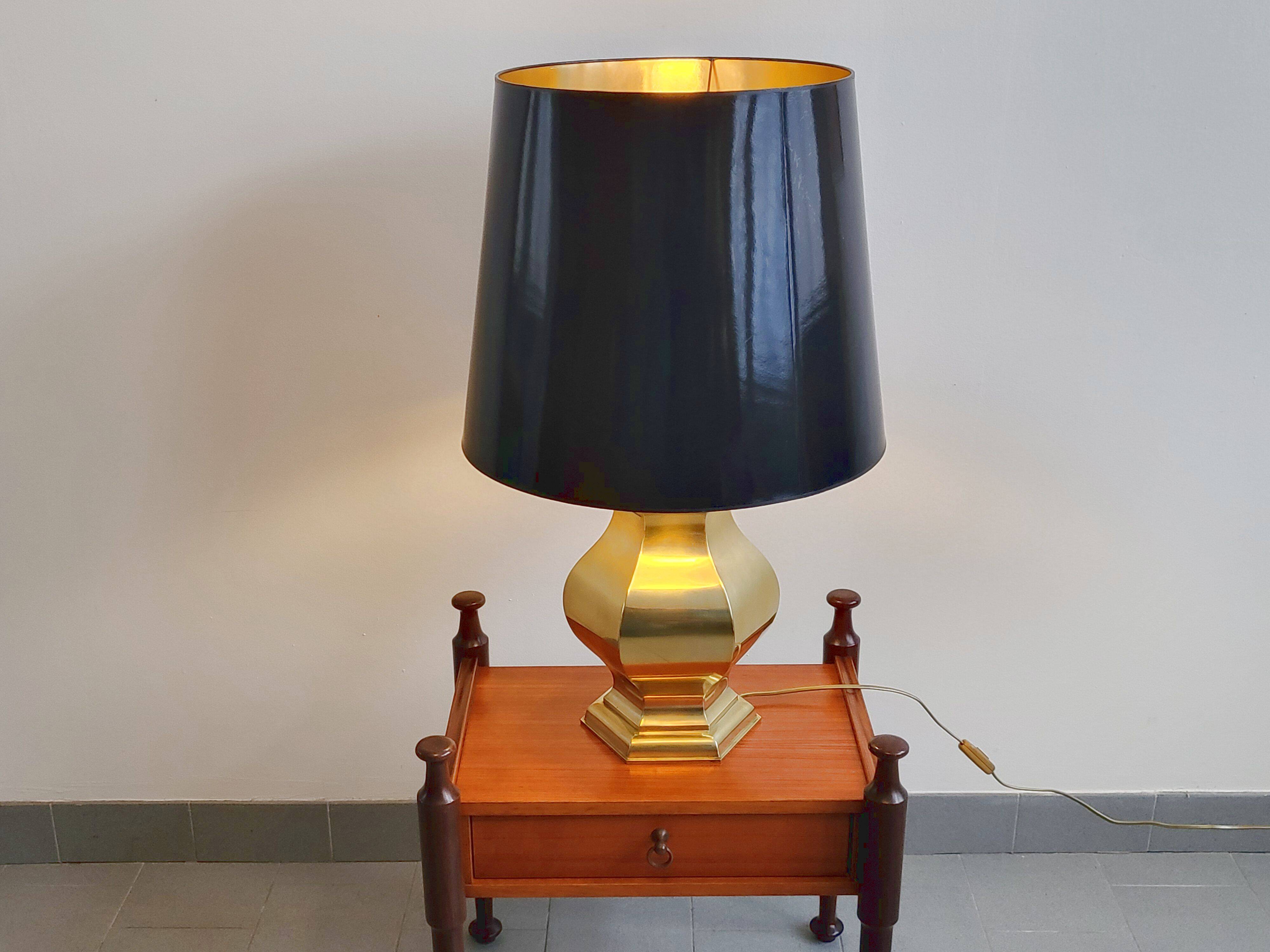 Vintage 1970 lamp in gold metal