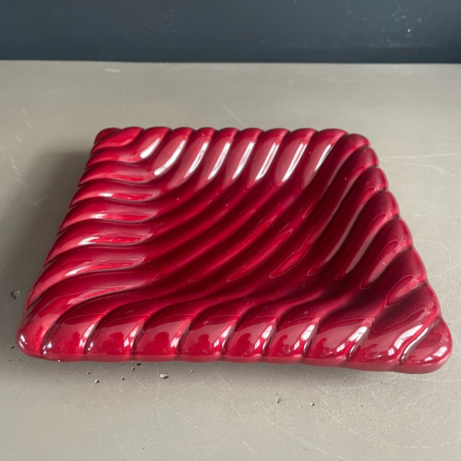 Clay catchall
