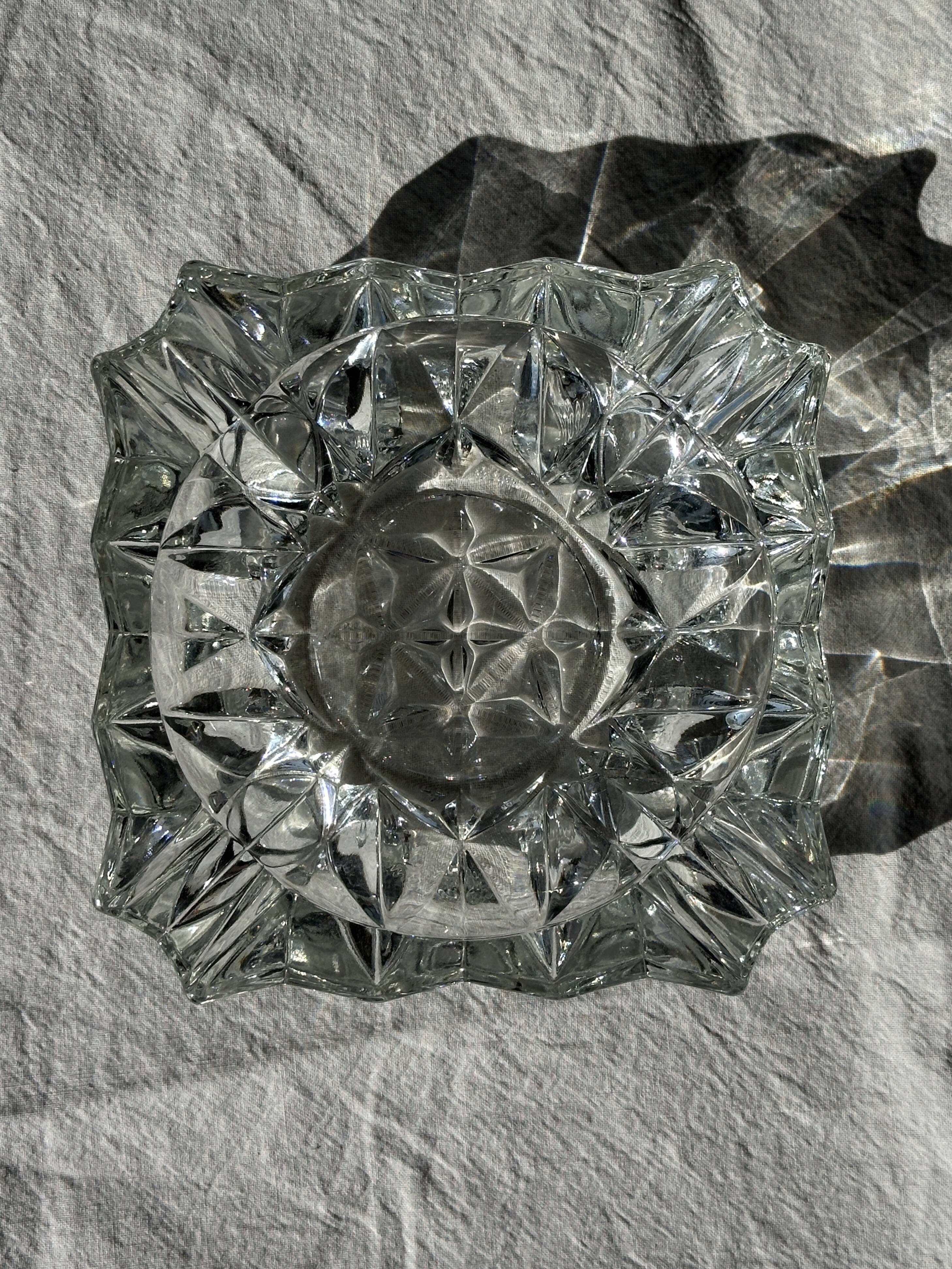 Large square ashtray large diamond tips