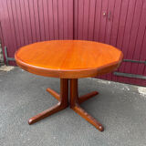 Baumann dining table