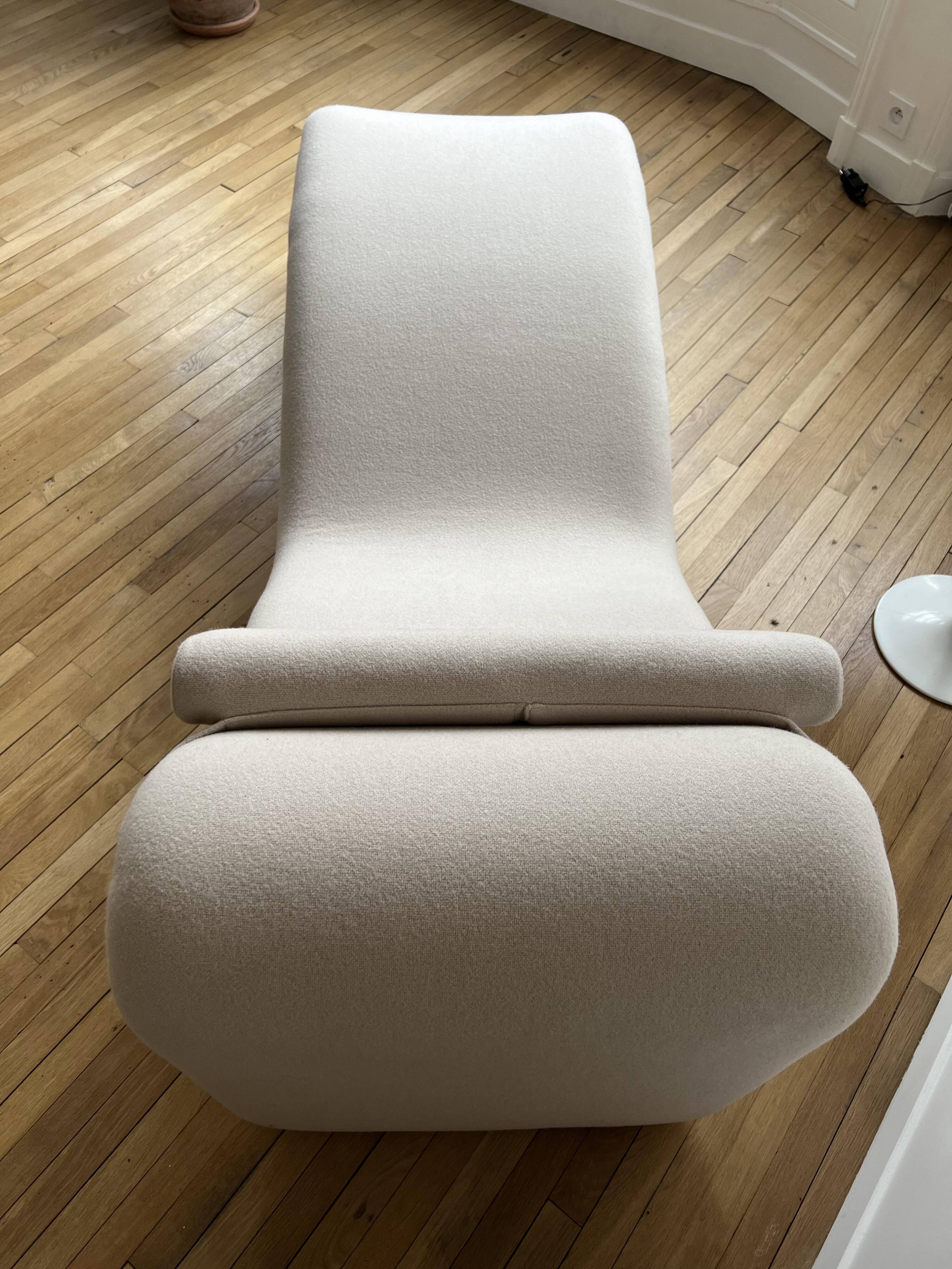 Chaise longue model "Djinn" by Olivier Mourgue, 1960s